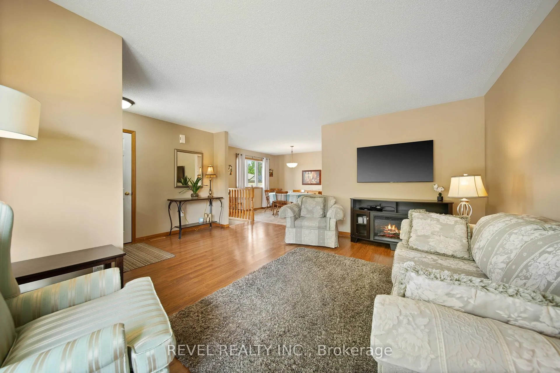 Photo 22 of 25 Rodney Crescent, St. Thomas — HOMEH
