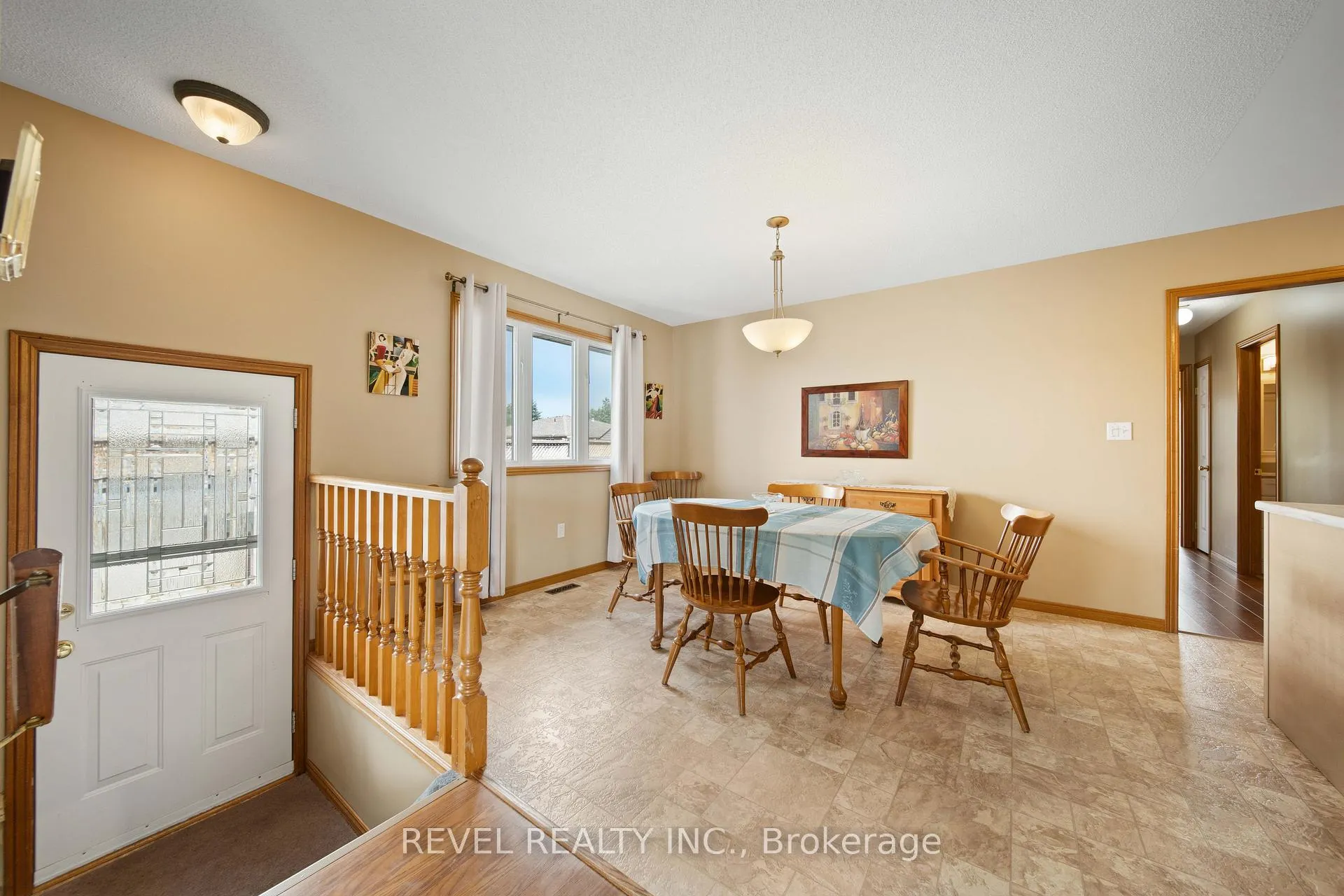 Photo 23 of 25 Rodney Crescent, St. Thomas — HOMEH