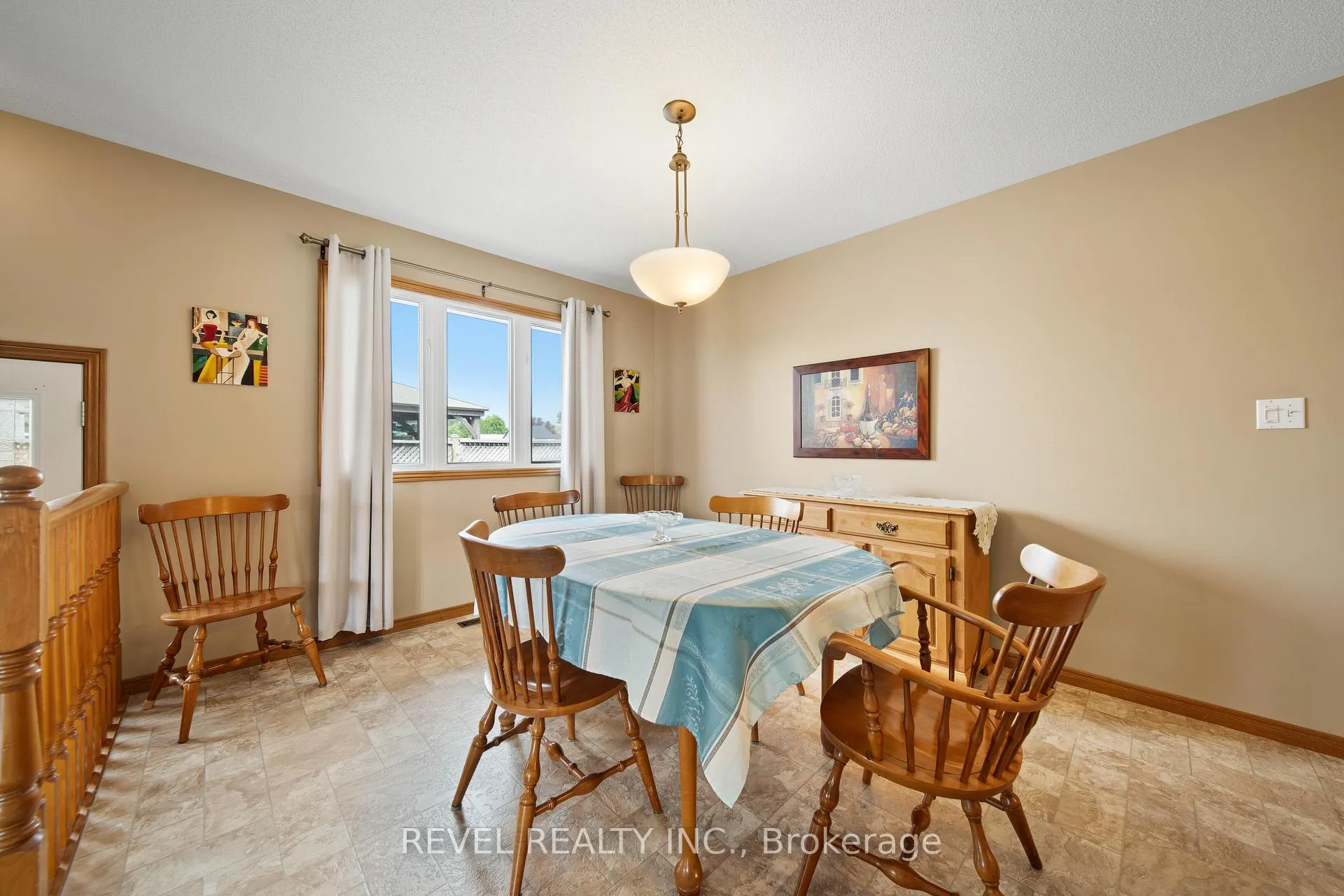 Photo 24 of 25 Rodney Crescent, St. Thomas — HOMEH