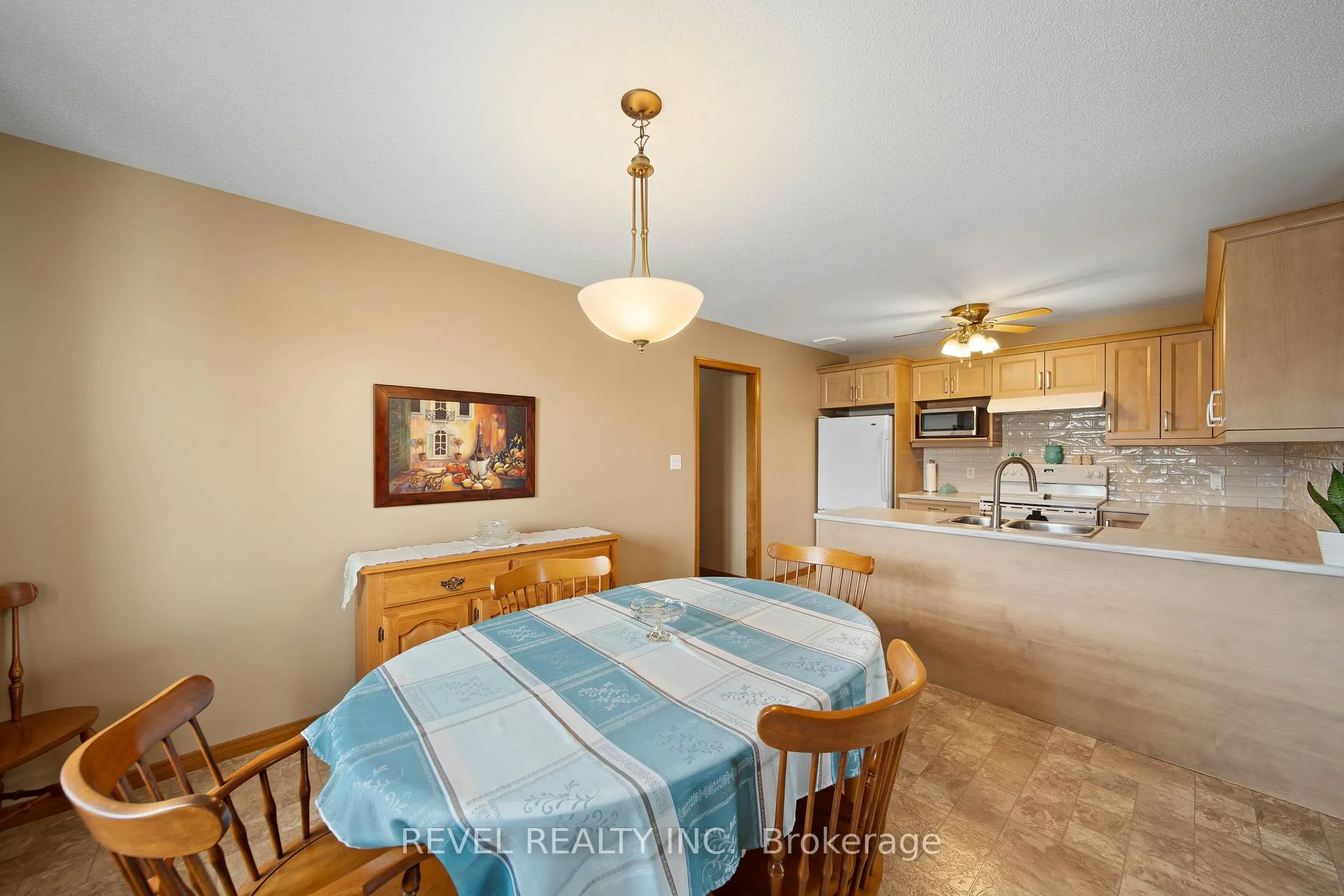 Photo 26 of 25 Rodney Crescent, St. Thomas — HOMEH