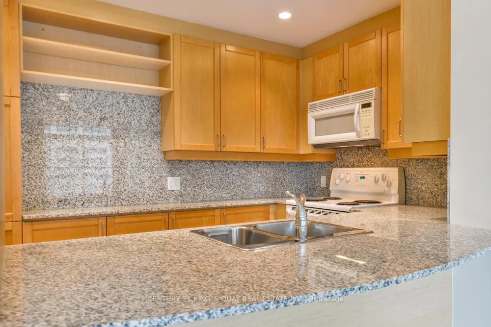 Photo 9 of Unit 3711, 8 Park Road, Toronto, Rosedale-Moore Park — HOMEH