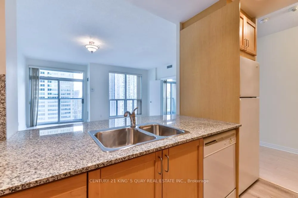 Photo 11 of Unit 3711, 8 Park Road, Toronto, Rosedale-Moore Park — HOMEH