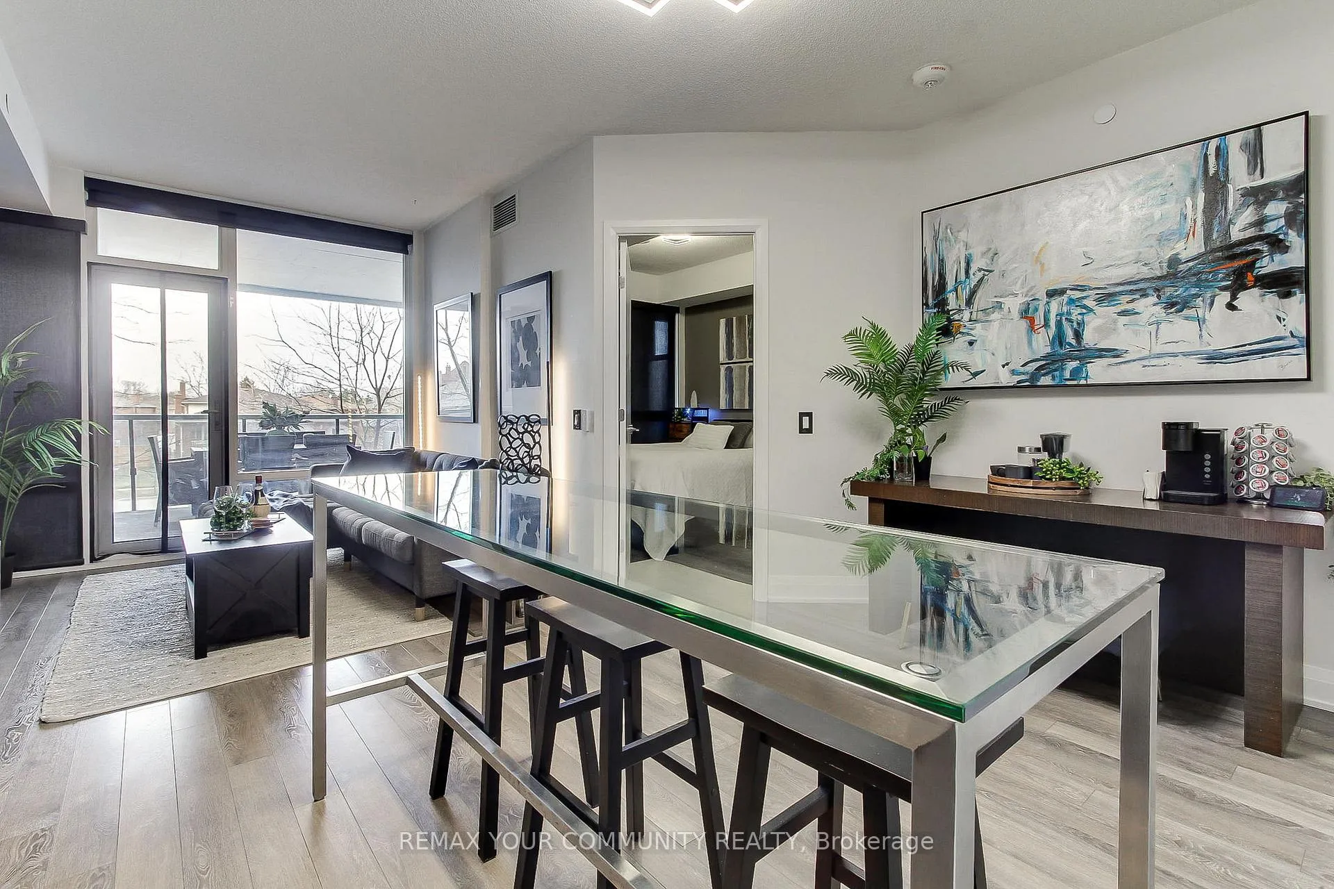 Photo 1 of Unit 204, 4800 Highway 7, Vaughan, East Woodbridge — HOMEH