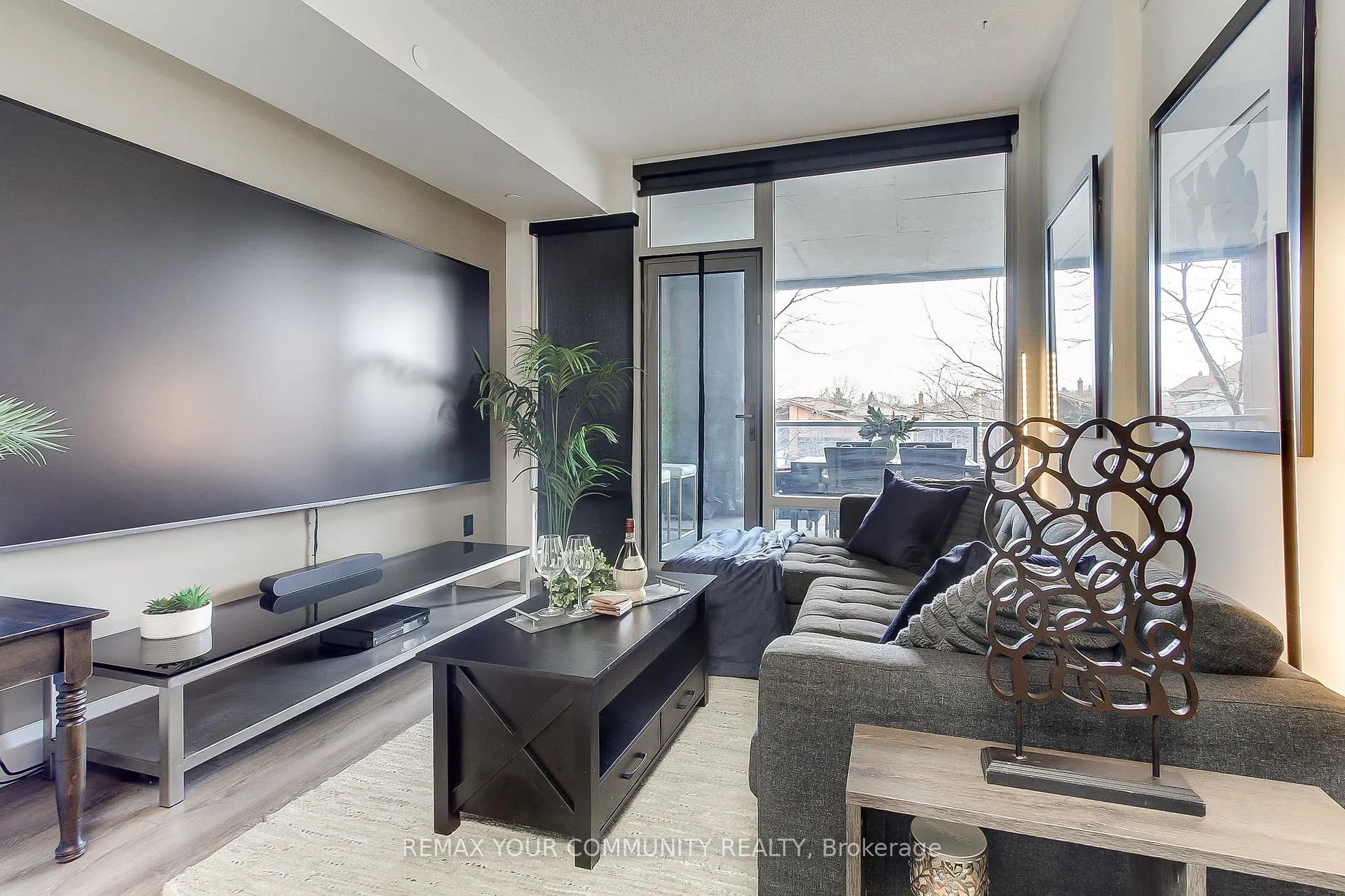 Photo 11 of Unit 204, 4800 Highway 7, Vaughan, East Woodbridge — HOMEH