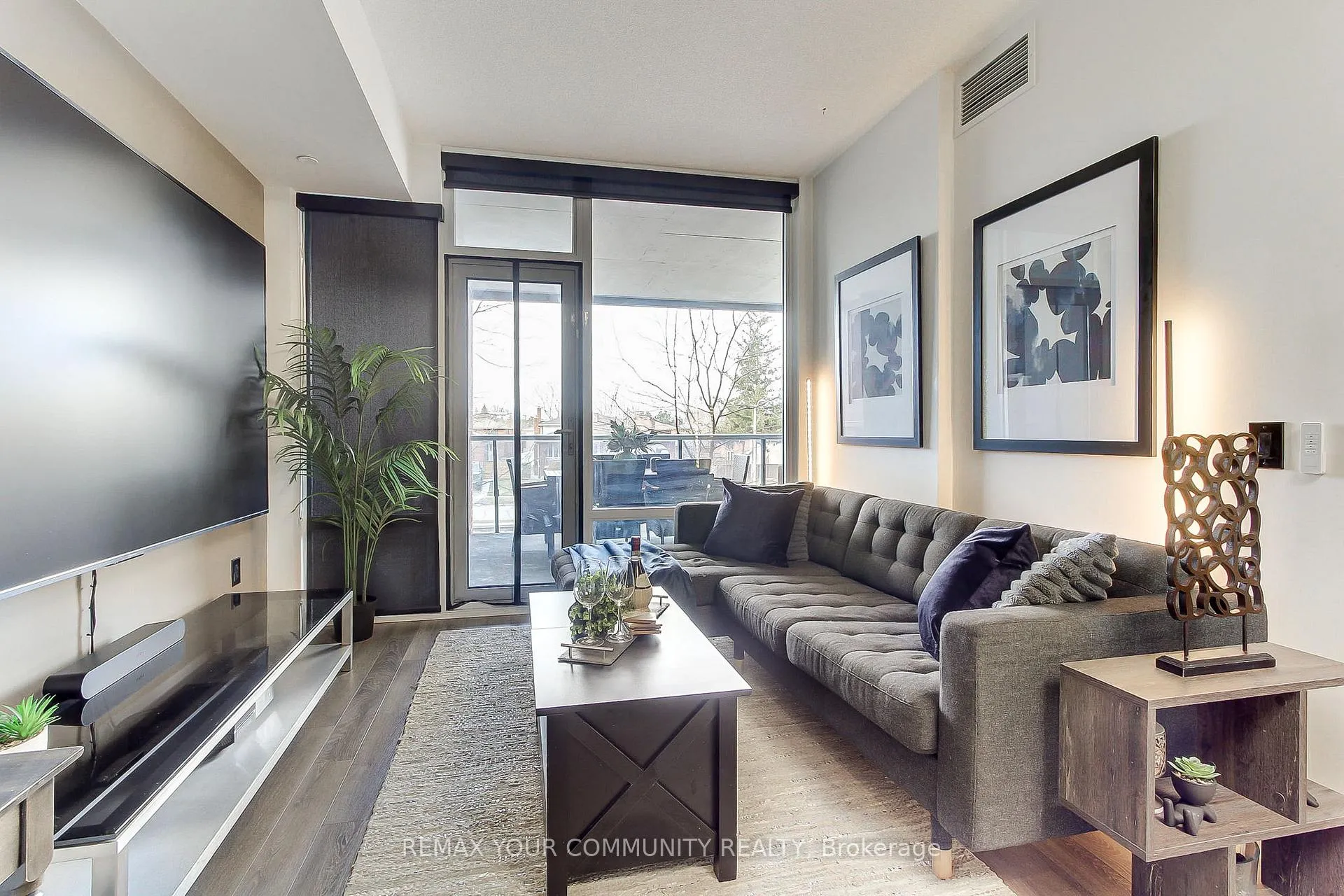 Photo 12 of Unit 204, 4800 Highway 7, Vaughan, East Woodbridge — HOMEH
