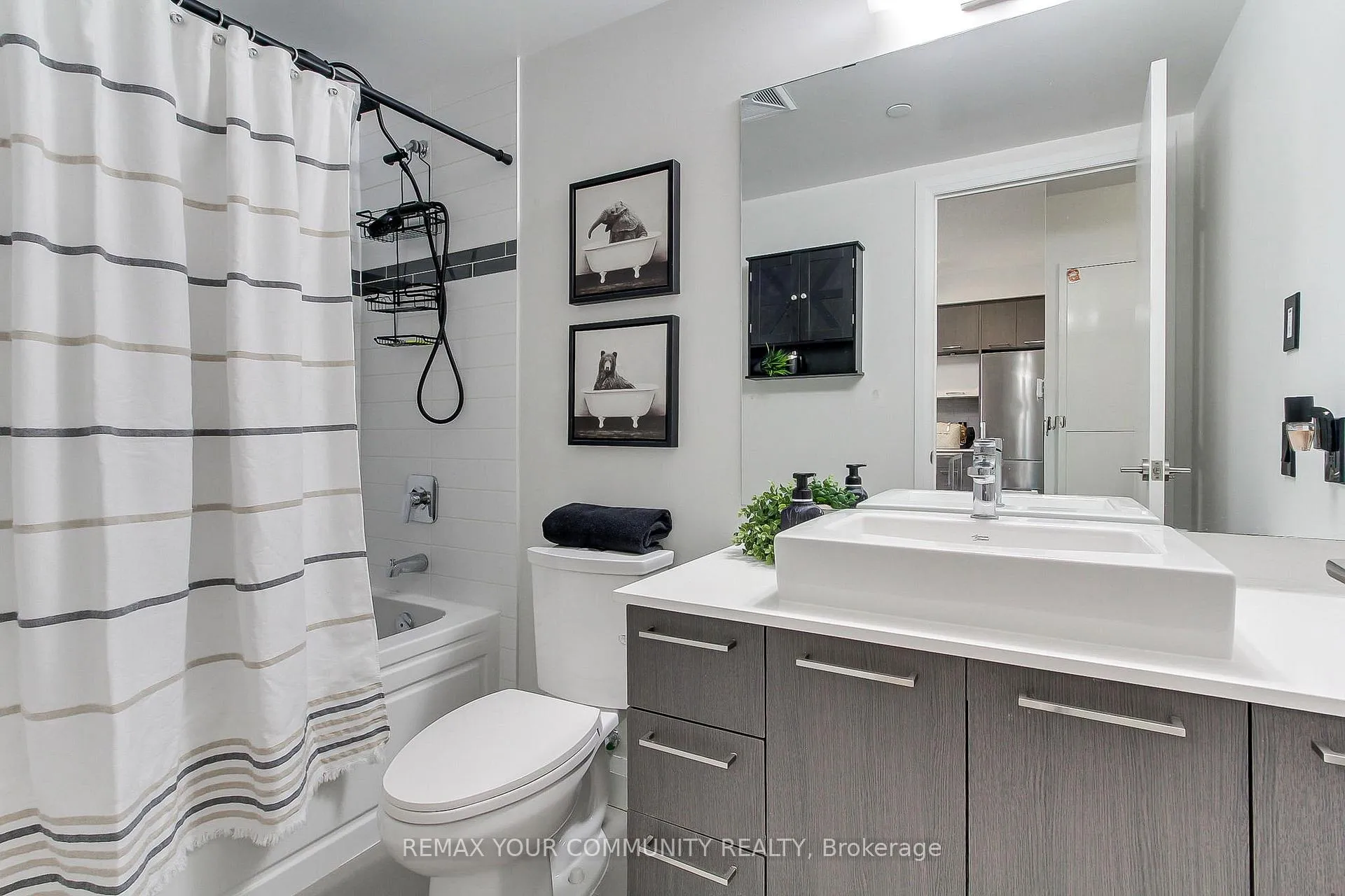 Photo 18 of Unit 204, 4800 Highway 7, Vaughan, East Woodbridge — HOMEH