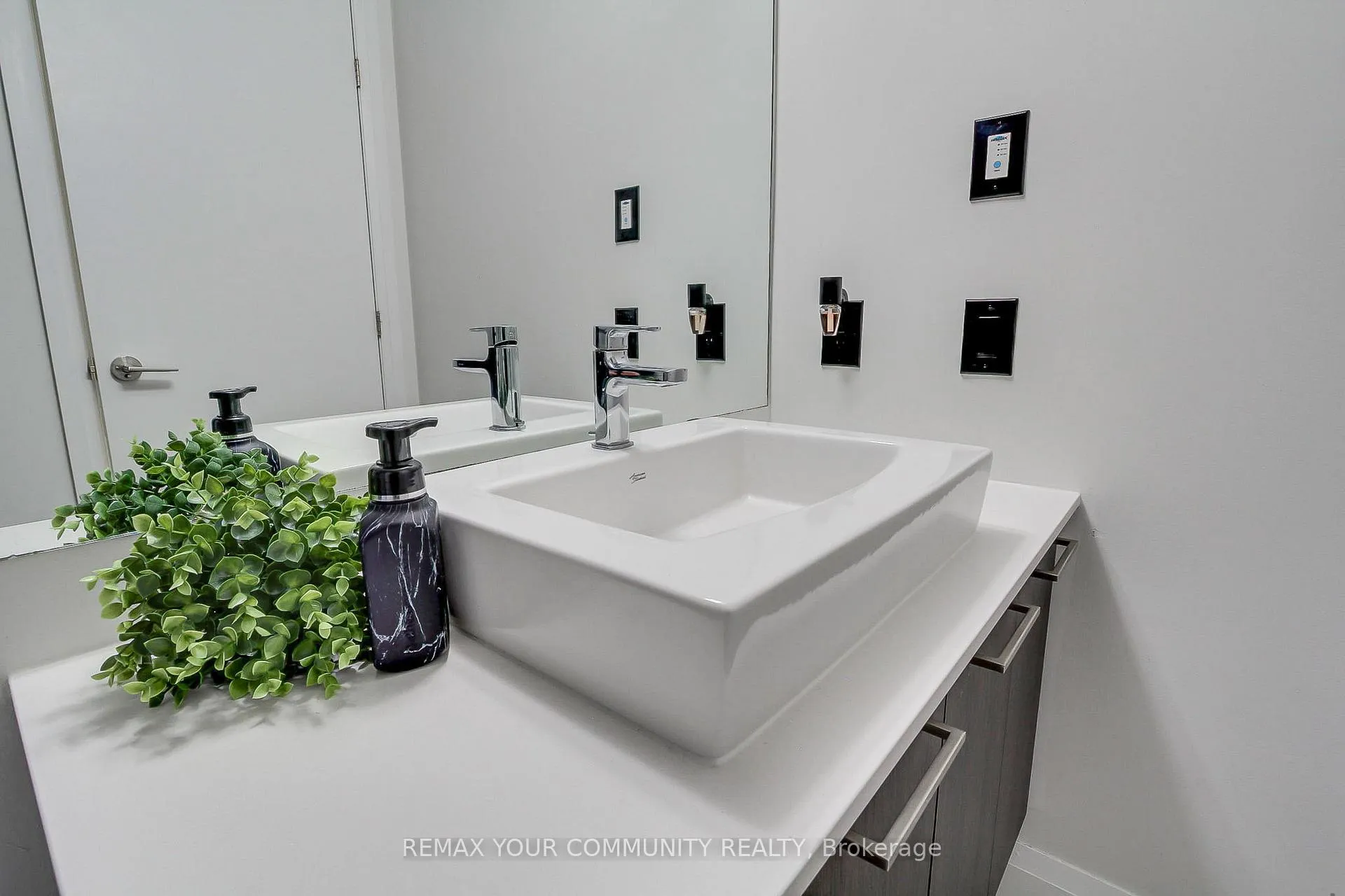 Photo 20 of Unit 204, 4800 Highway 7, Vaughan, East Woodbridge — HOMEH