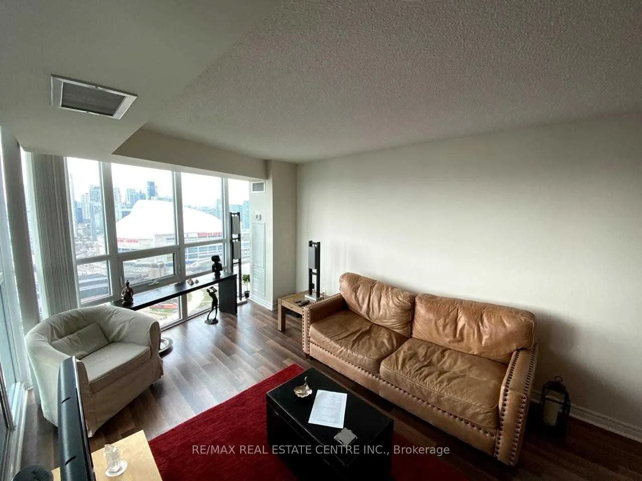 Photo 4 of Unit 3601, 19 Grand Trunk Crescent, Toronto, Waterfront Communities — HOMEH
