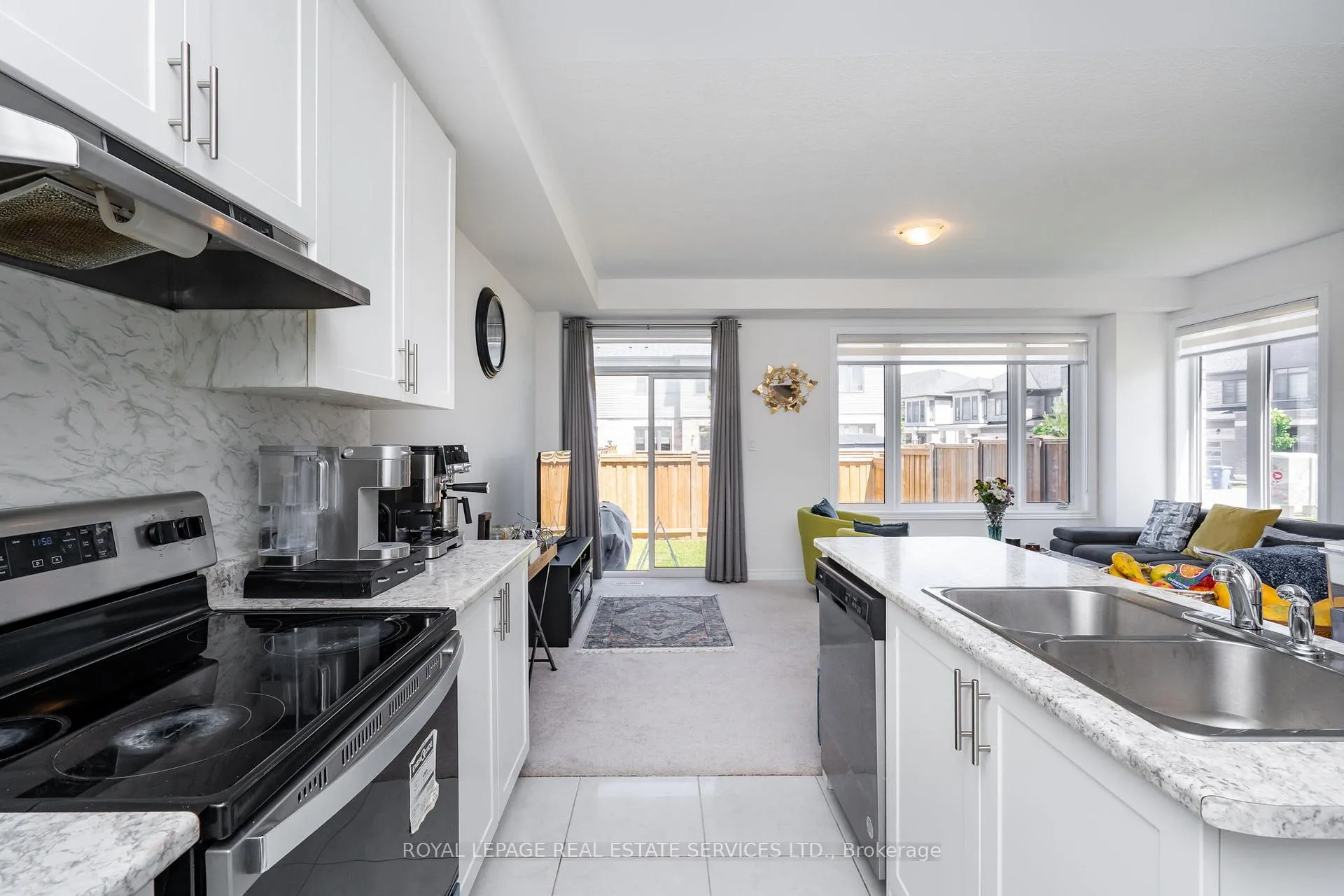 Photo 10 of Unit 72, 166 Deerpath Drive, Guelph, Willow West/Sugarbush/West Acres — HOMEH