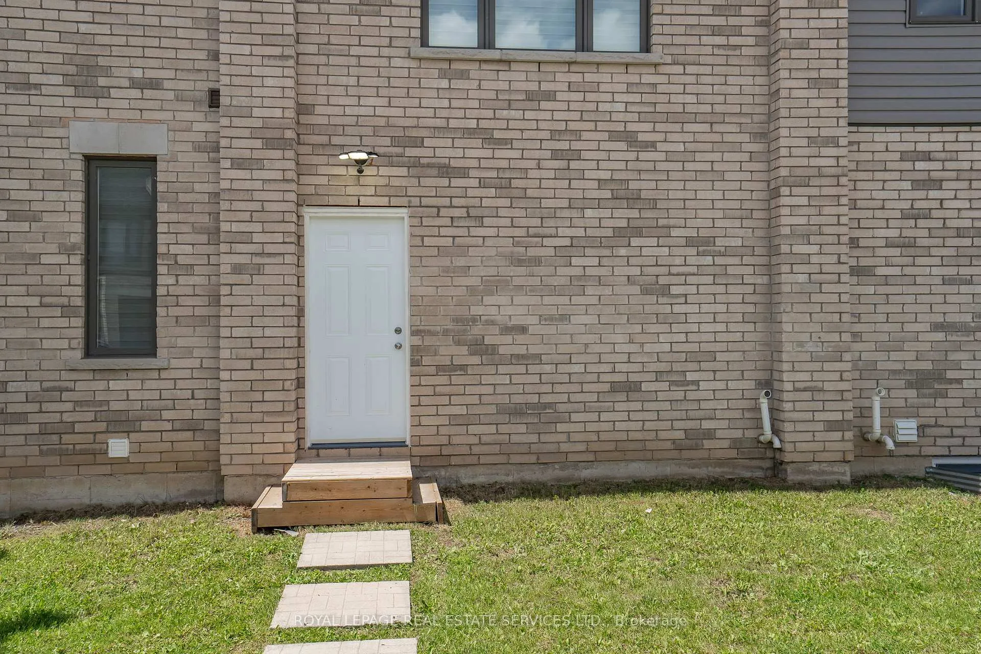 Photo 39 of Unit 72, 166 Deerpath Drive, Guelph, Willow West/Sugarbush/West Acres — HOMEH