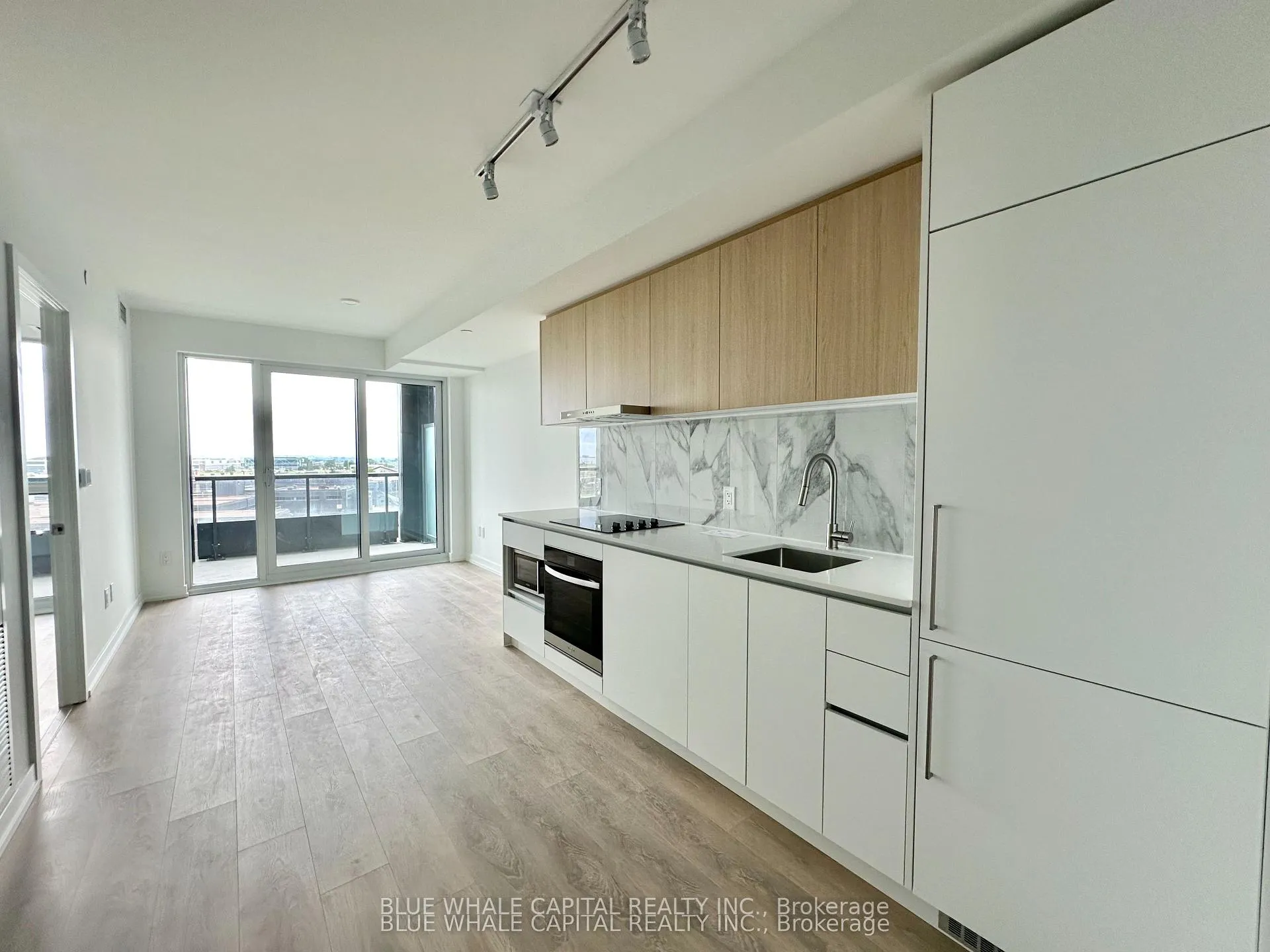 Photo 3 of Unit 816, 1100 Sheppard Avenue W, North York, York University Heights — HOMEH