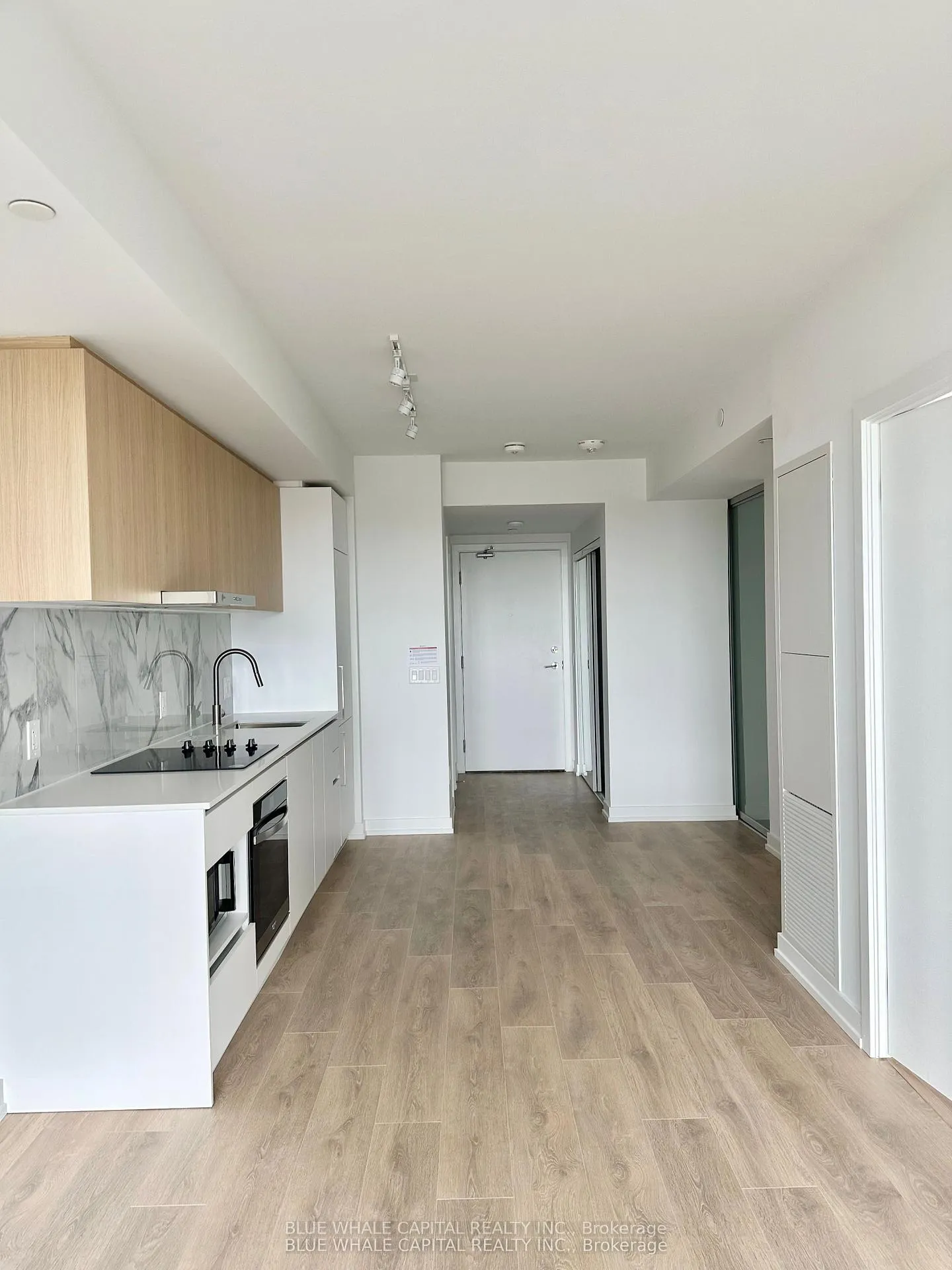 Photo 12 of Unit 816, 1100 Sheppard Avenue W, North York, York University Heights — HOMEH