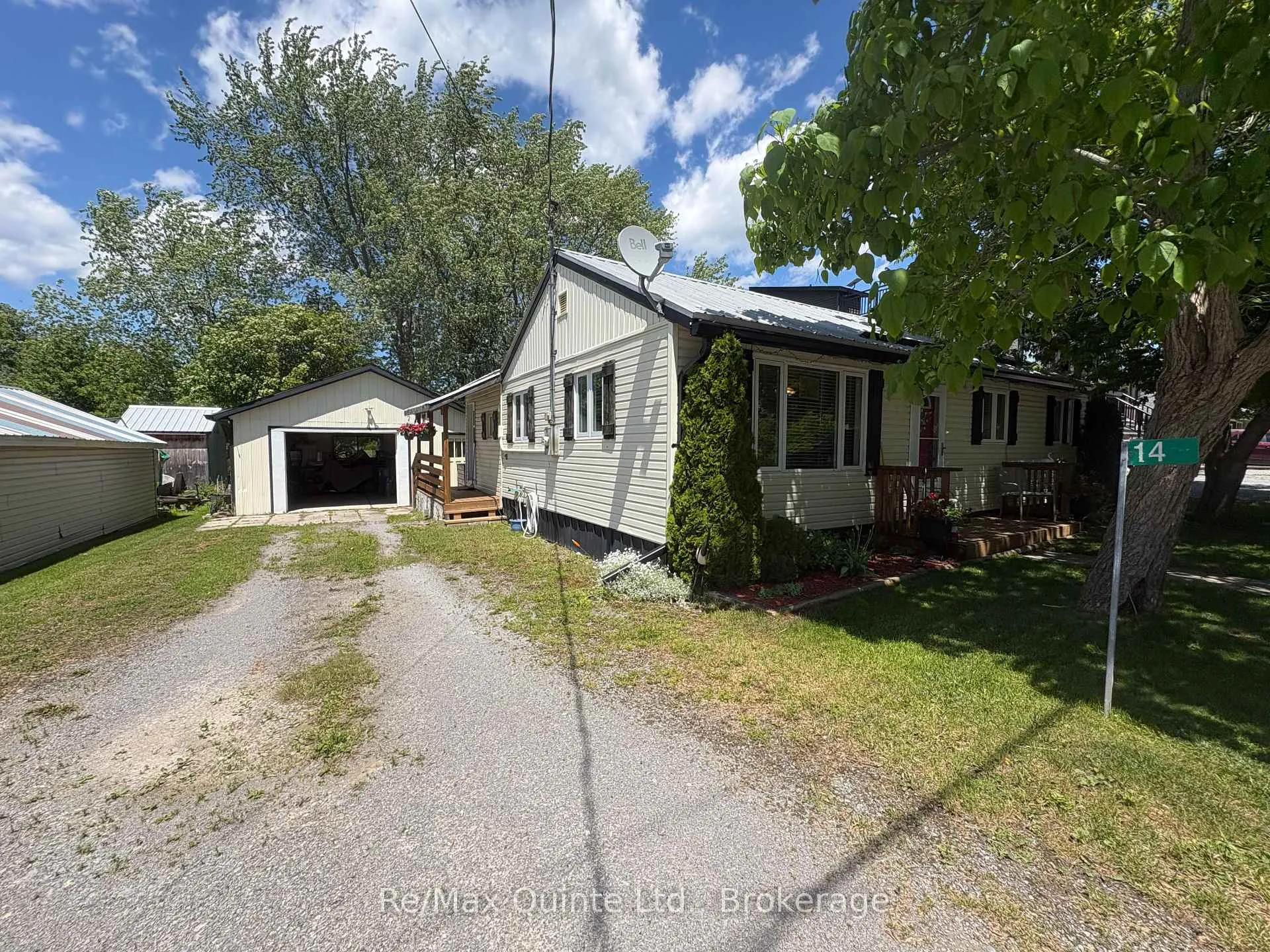 Photo of 14 Bay Avenue