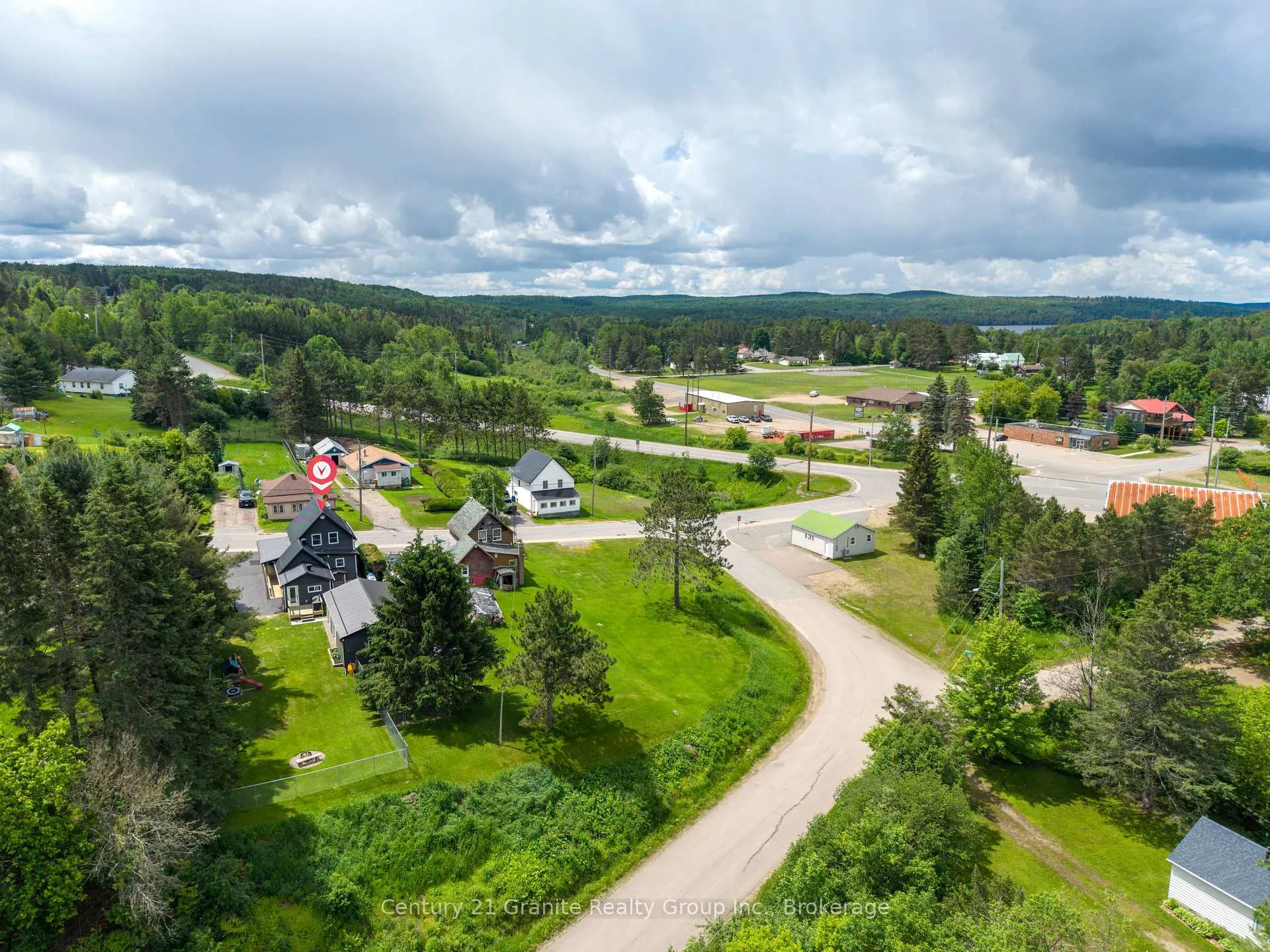 Photo 6 of 25 Post Street, South Algonquin — HOMEH