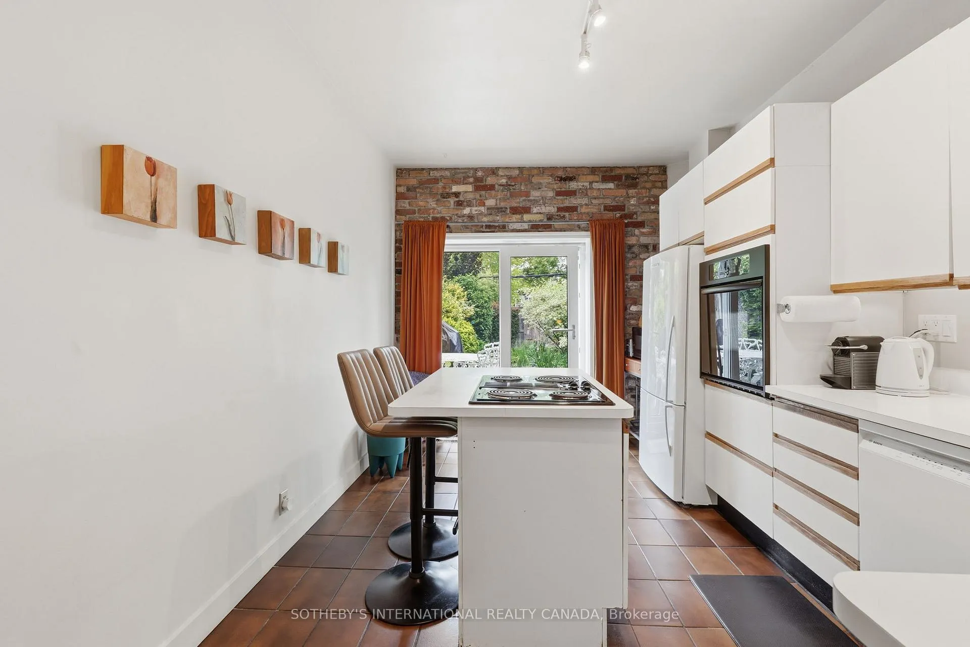 Photo 7 of 299 1/2 Sumach Street, Toronto, Cabbagetown-South St. James Town — HOMEH