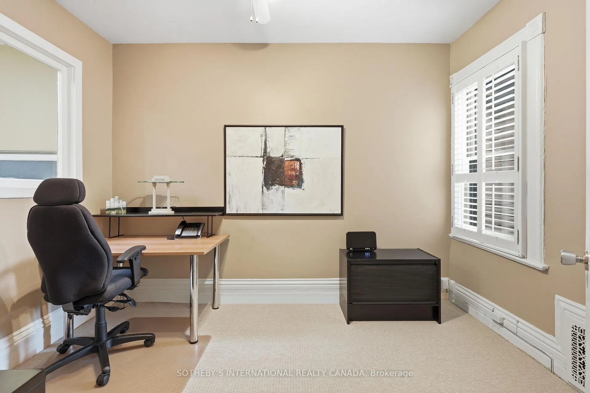 Photo 11 of 299 1/2 Sumach Street, Toronto, Cabbagetown-South St. James Town — HOMEH