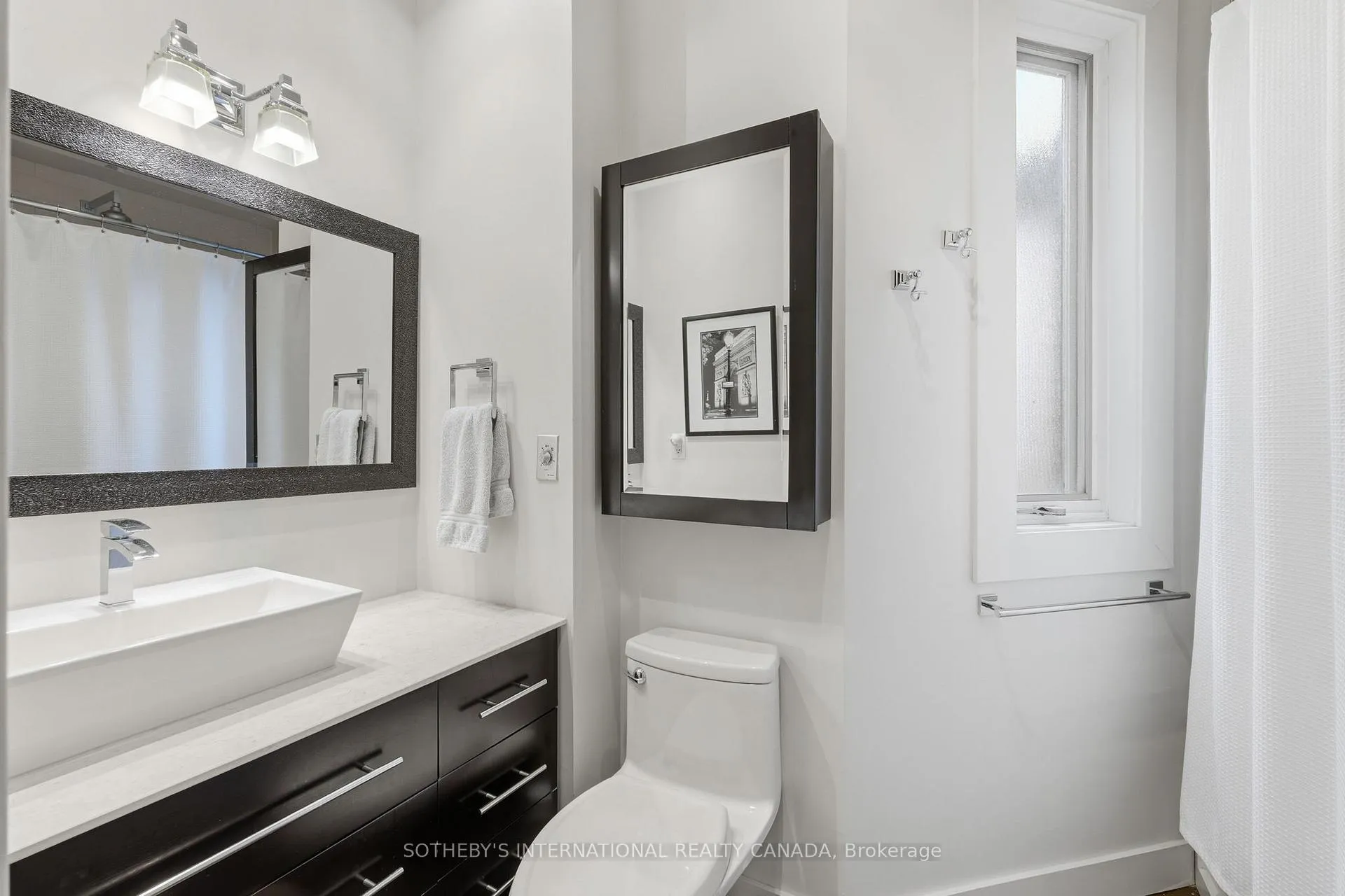 Photo 12 of 299 1/2 Sumach Street, Toronto, Cabbagetown-South St. James Town — HOMEH