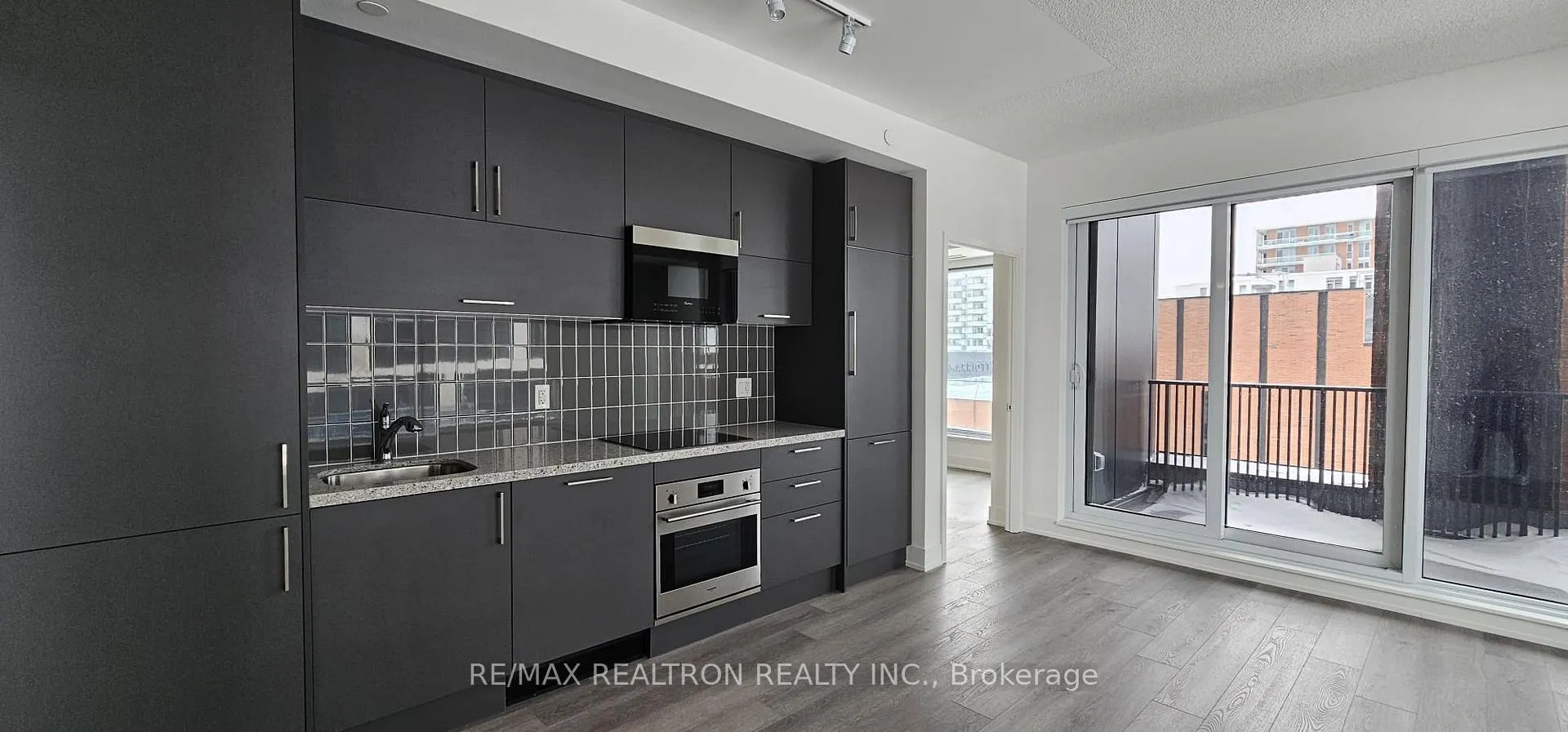 Photo 5 of Unit 1002, 38 Andre De Grasse Street, Markham, Unionville — HOMEH