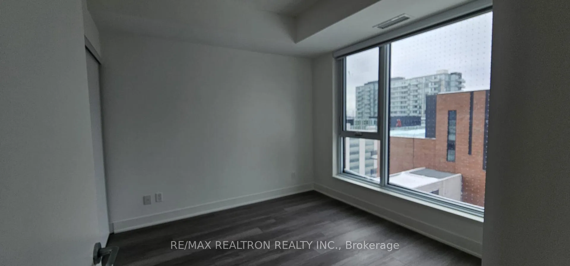 Photo 10 of Unit 1002, 38 Andre De Grasse Street, Markham, Unionville — HOMEH