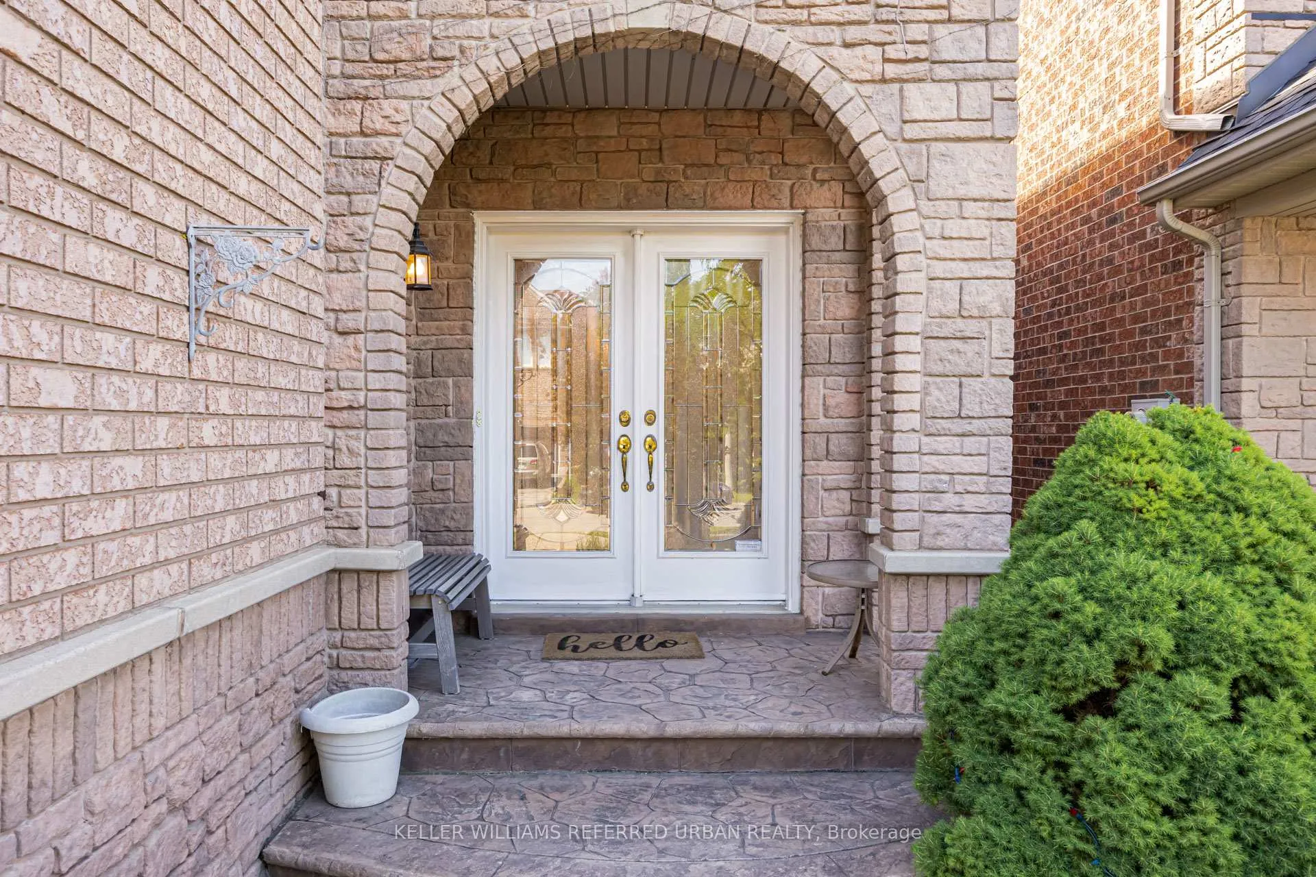 Photo 2 of 51 Belvia Drive, Vaughan, Patterson — HOMEH