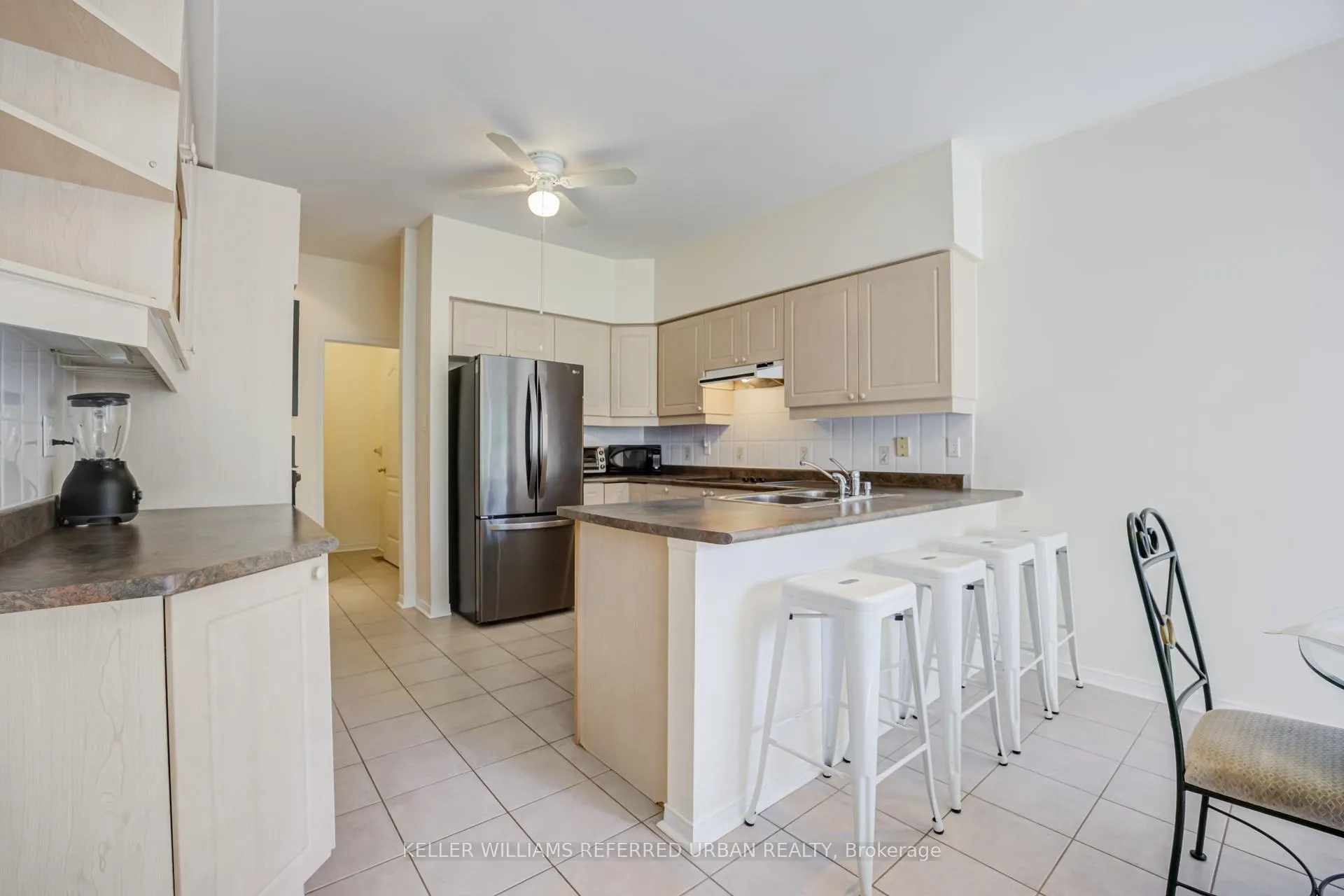 Photo 14 of 51 Belvia Drive, Vaughan, Patterson — HOMEH