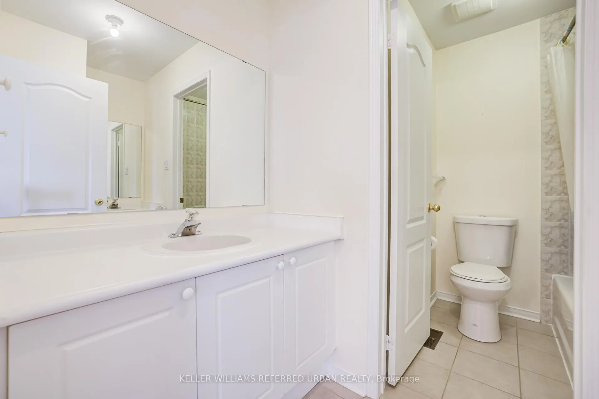 Photo 22 of 51 Belvia Drive, Vaughan, Patterson — HOMEH
