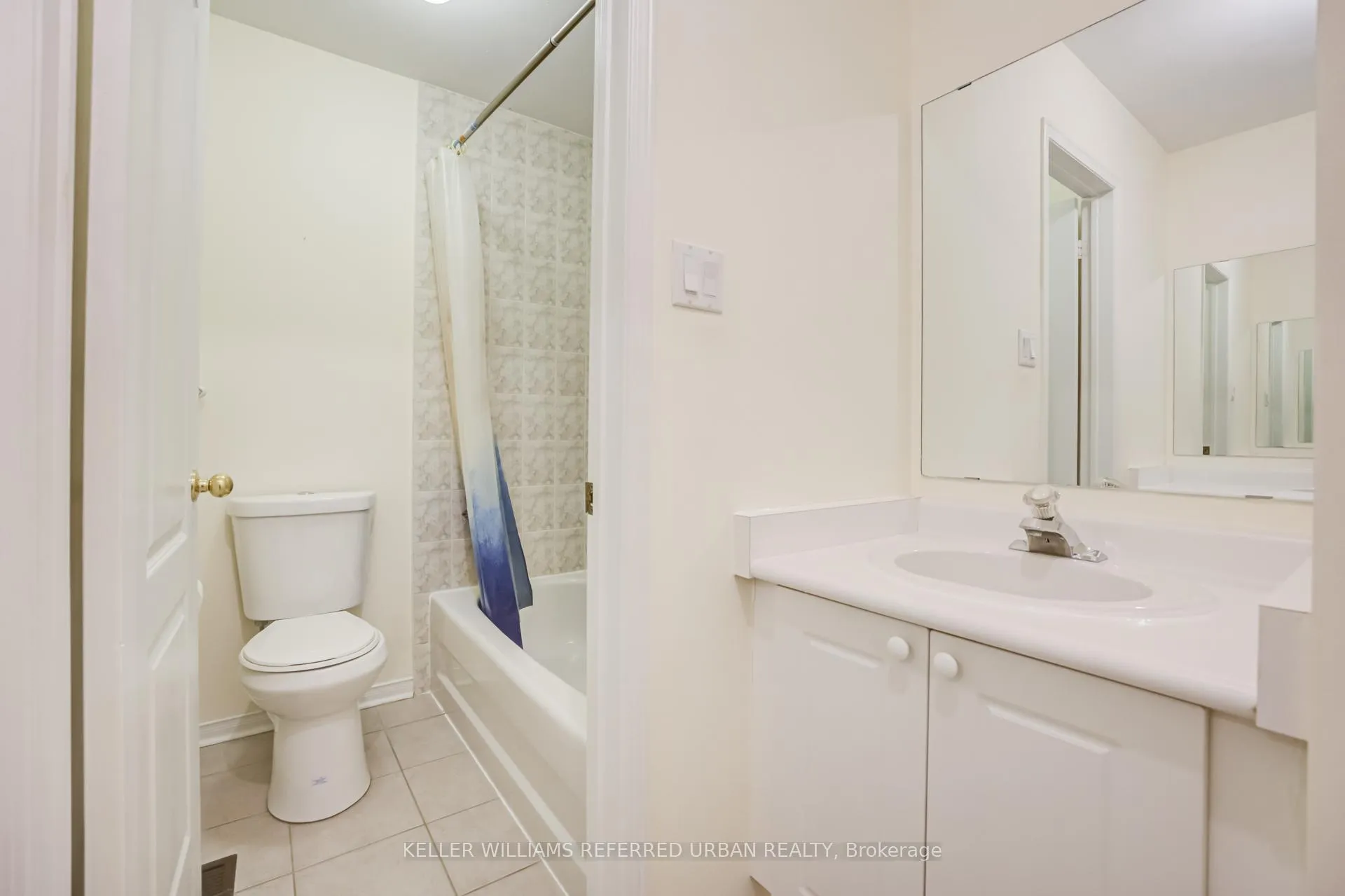 Photo 23 of 51 Belvia Drive, Vaughan, Patterson — HOMEH