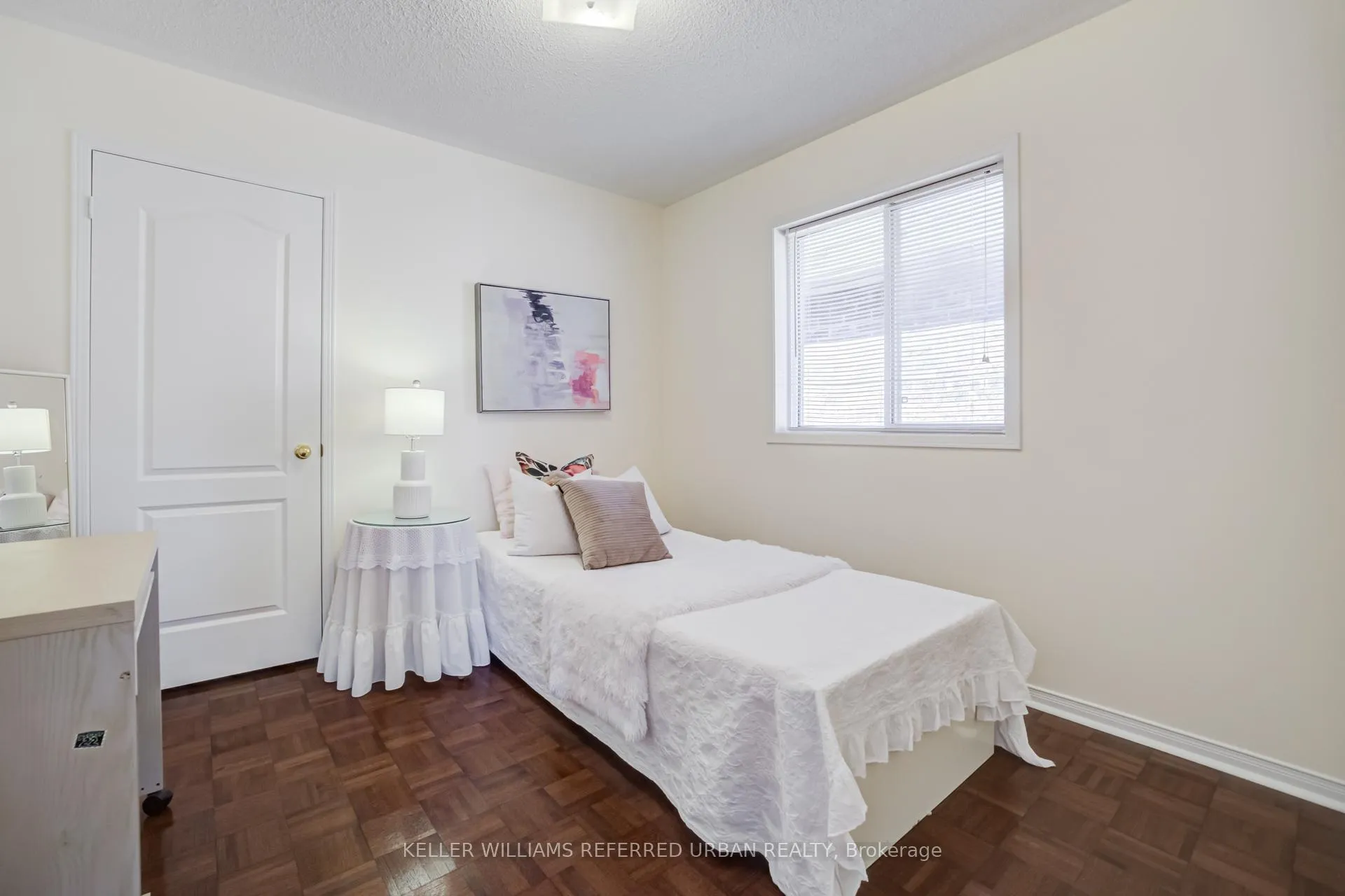 Photo 32 of 51 Belvia Drive, Vaughan, Patterson — HOMEH