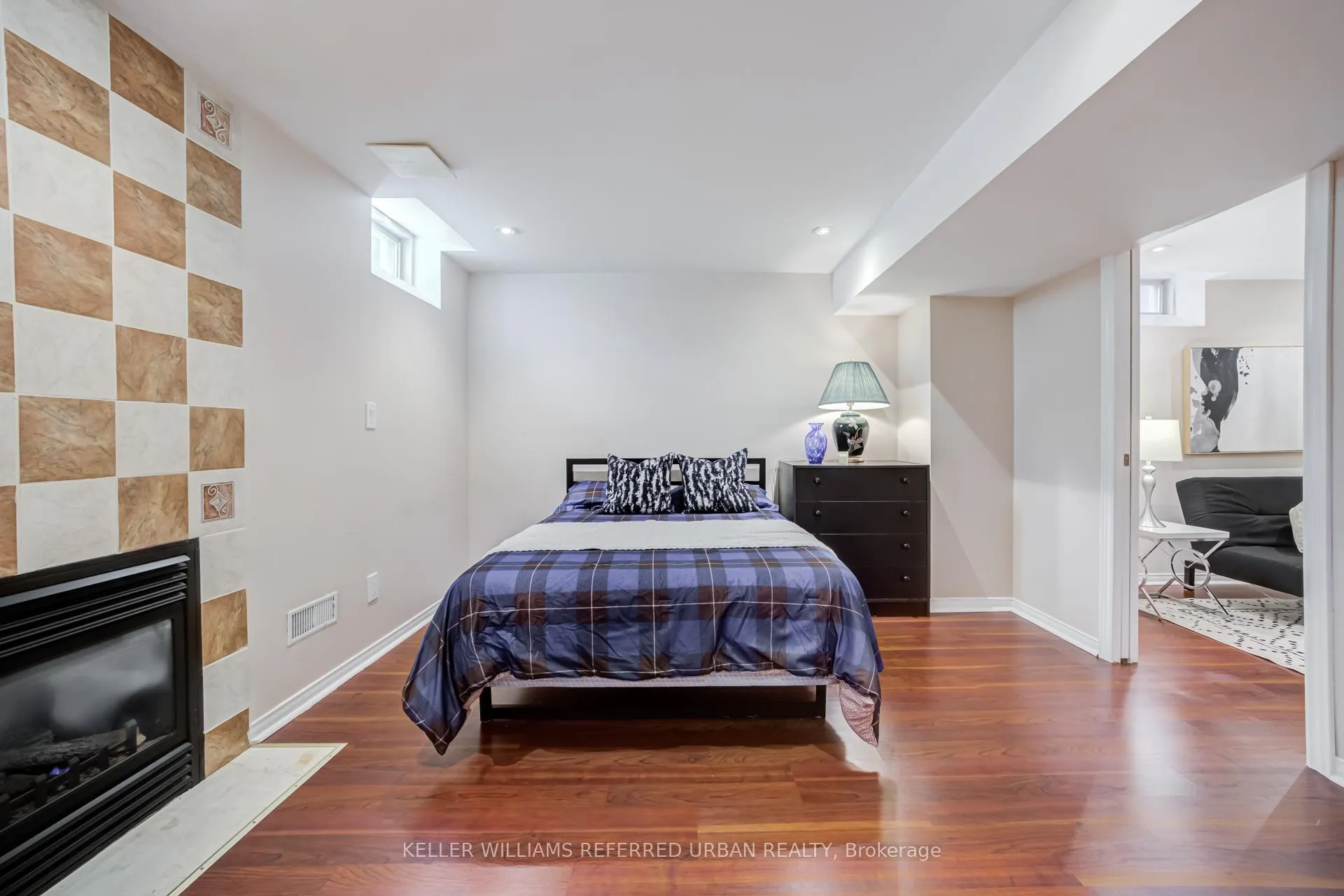 Photo 42 of 51 Belvia Drive, Vaughan, Patterson — HOMEH