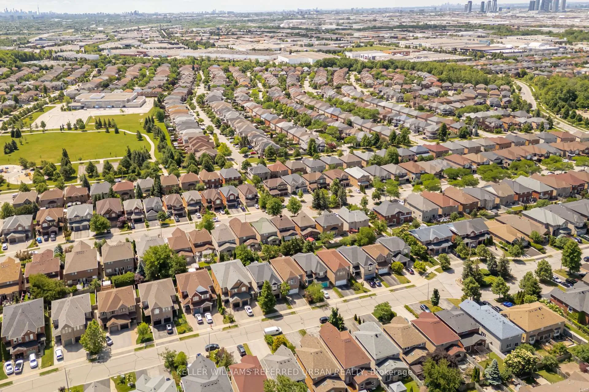 Photo 48 of 51 Belvia Drive, Vaughan, Patterson — HOMEH