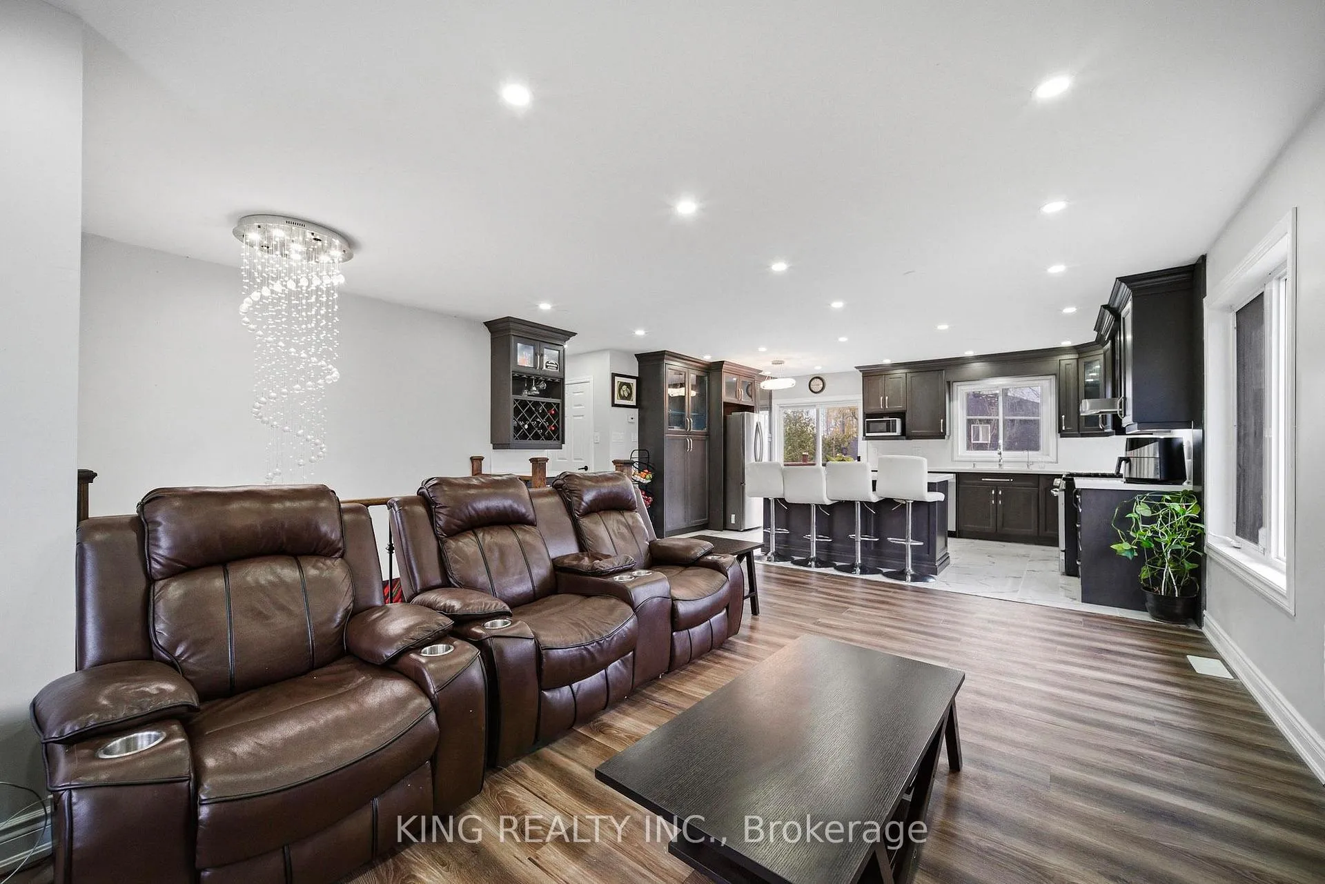 Photo 15 of 1181 Arnold Street, Innisfil, Lefroy — HOMEH