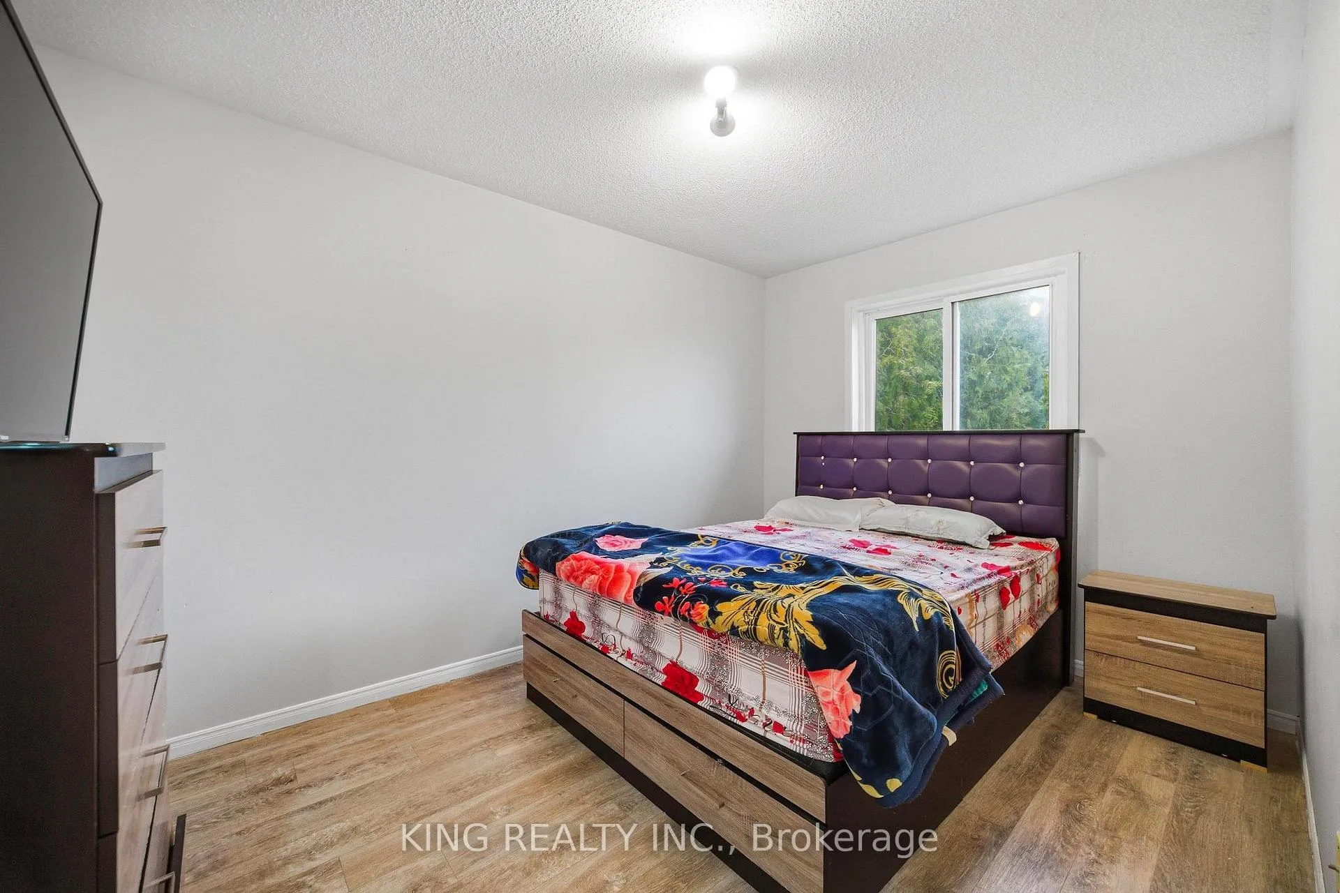 Photo 19 of 1181 Arnold Street, Innisfil, Lefroy — HOMEH