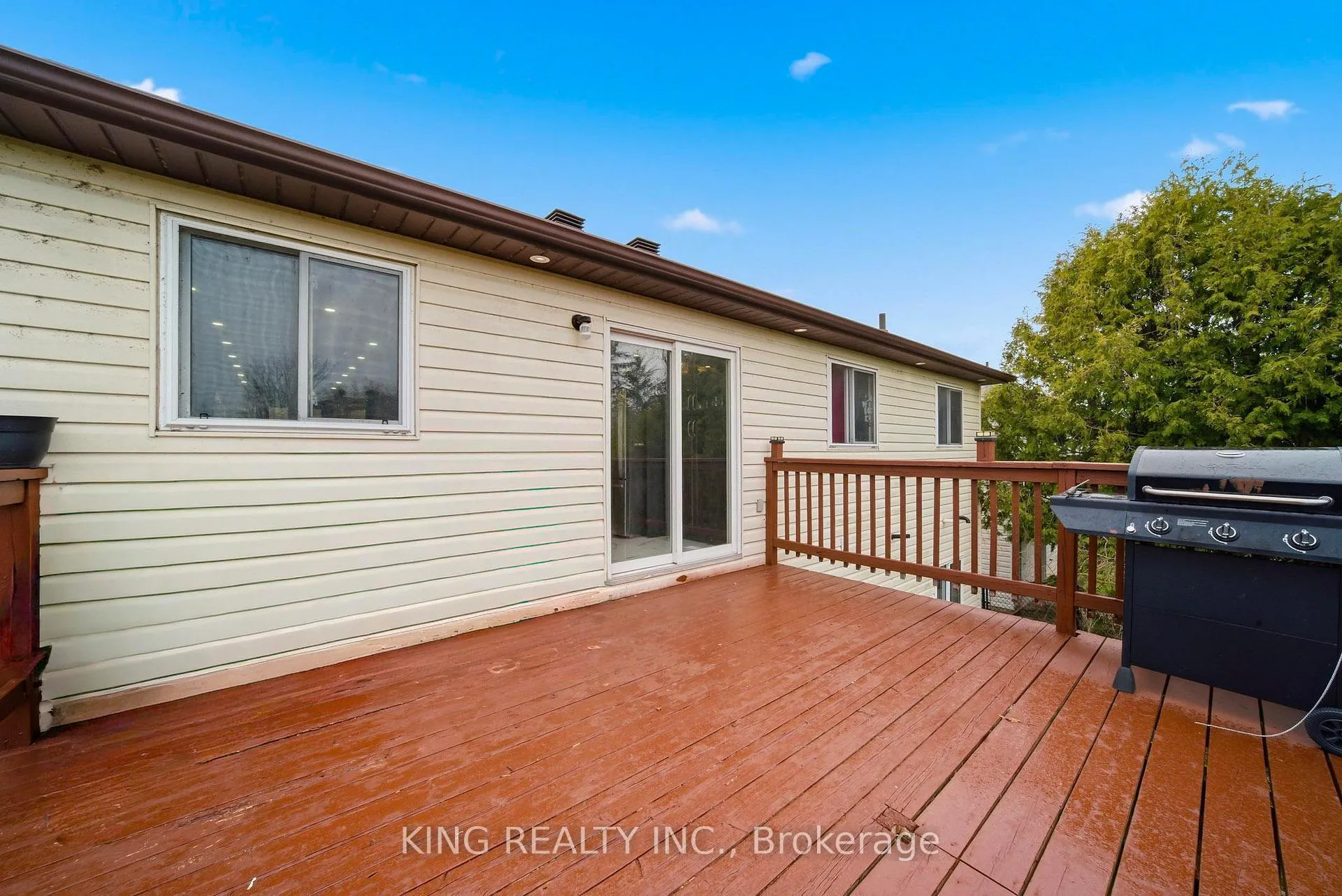 Photo 24 of 1181 Arnold Street, Innisfil, Lefroy — HOMEH
