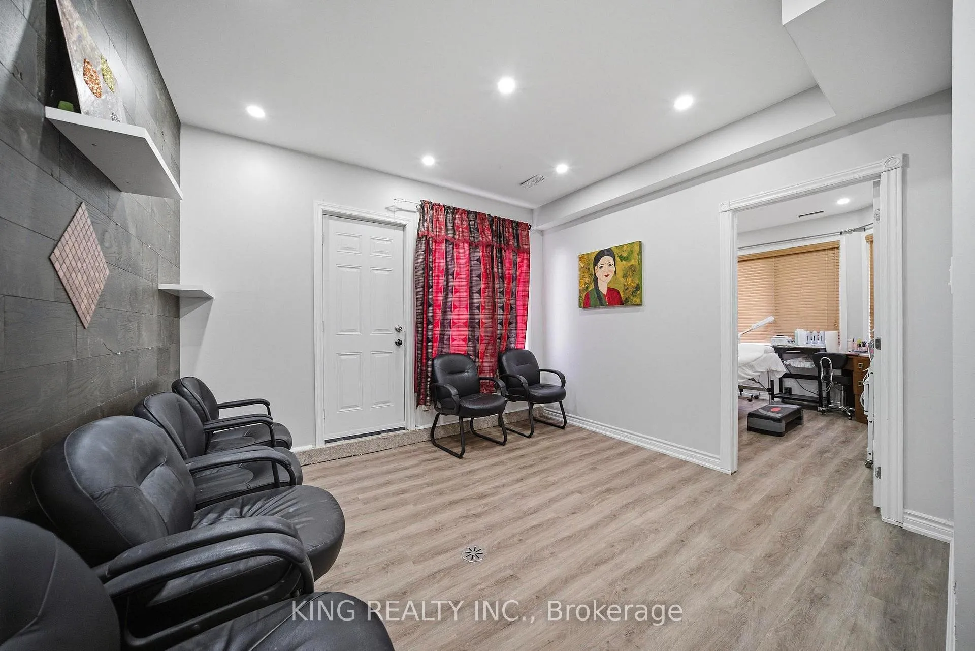 Photo 27 of 1181 Arnold Street, Innisfil, Lefroy — HOMEH