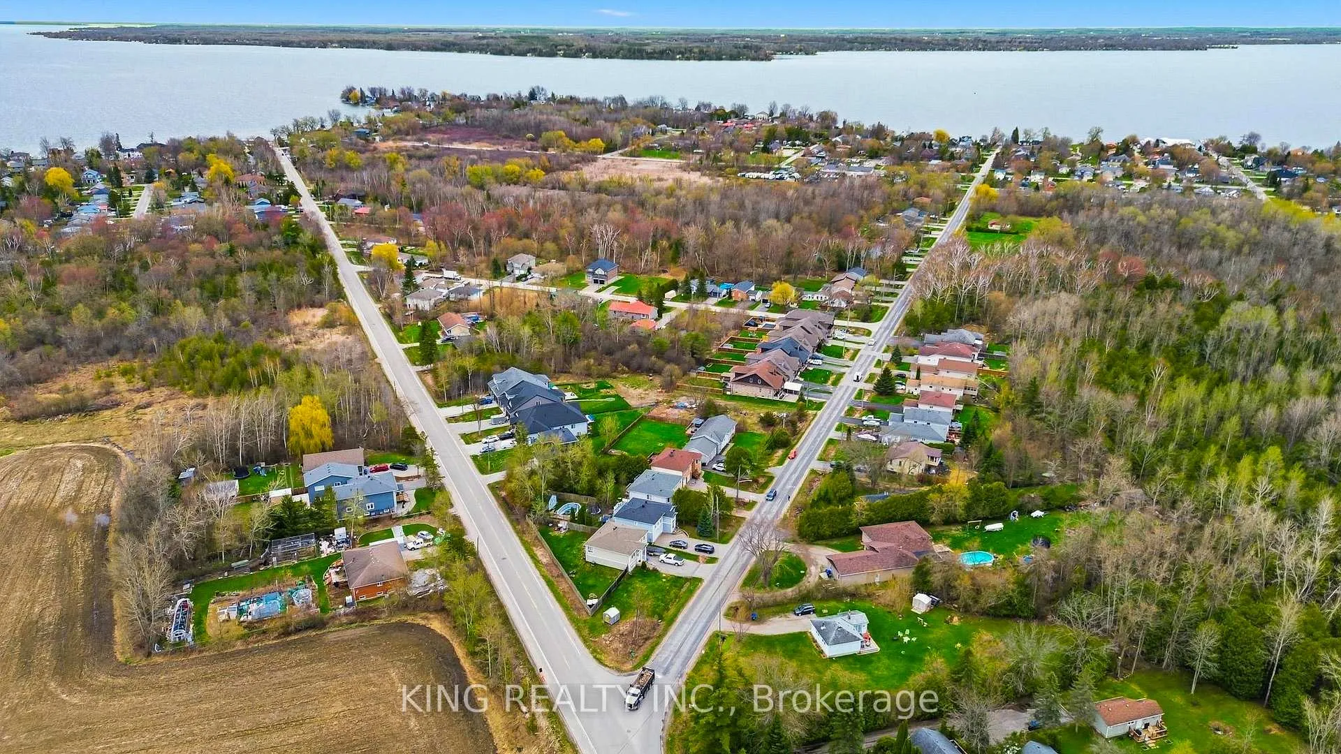 Photo 38 of 1181 Arnold Street, Innisfil, Lefroy — HOMEH