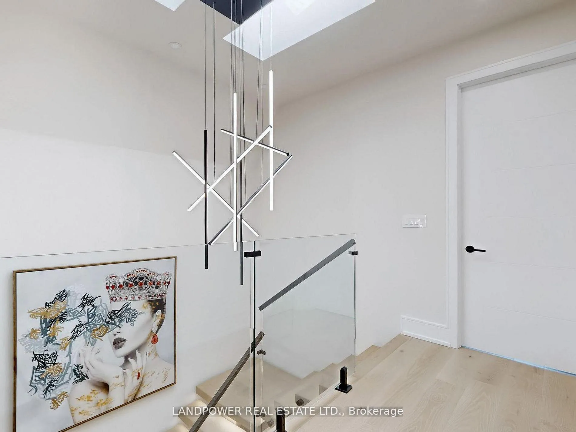 Photo 10 of 214 Brooke Avenue, Toronto, Bedford Park-Nortown — HOMEH