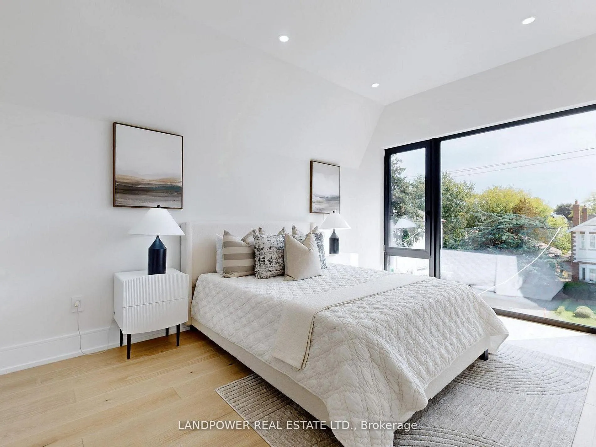 Photo 15 of 214 Brooke Avenue, Toronto, Bedford Park-Nortown — HOMEH