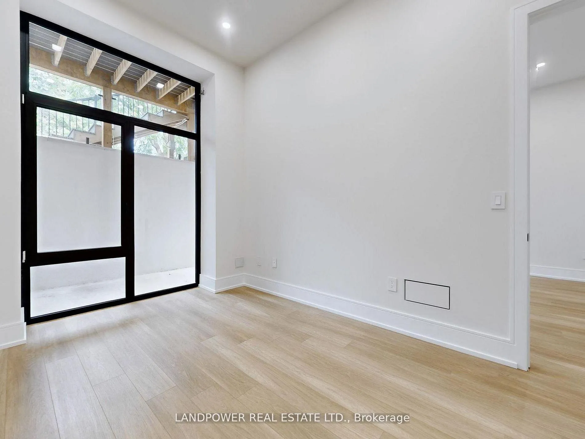 Photo 21 of 214 Brooke Avenue, Toronto, Bedford Park-Nortown — HOMEH