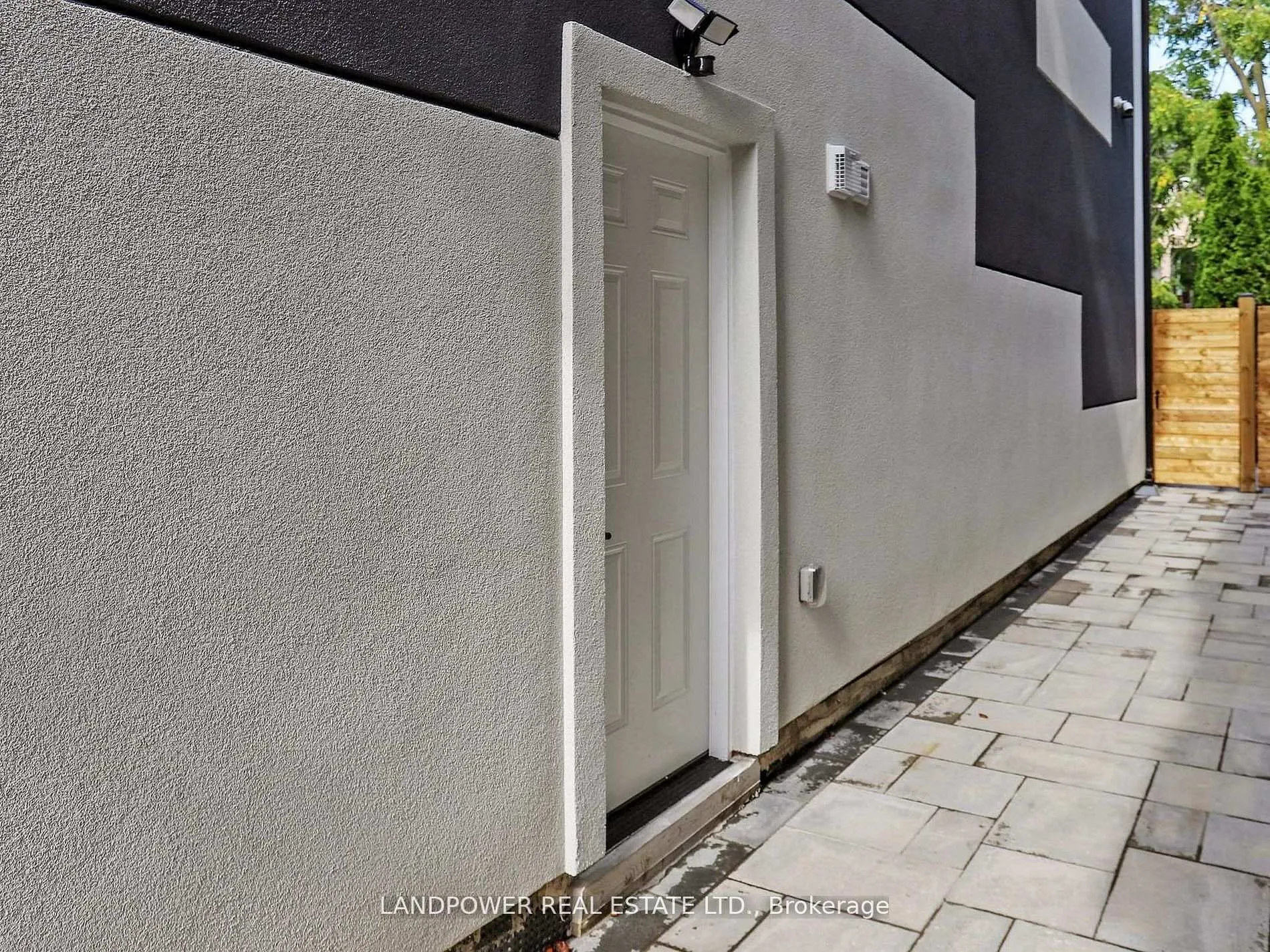 Photo 26 of 214 Brooke Avenue, Toronto, Bedford Park-Nortown — HOMEH