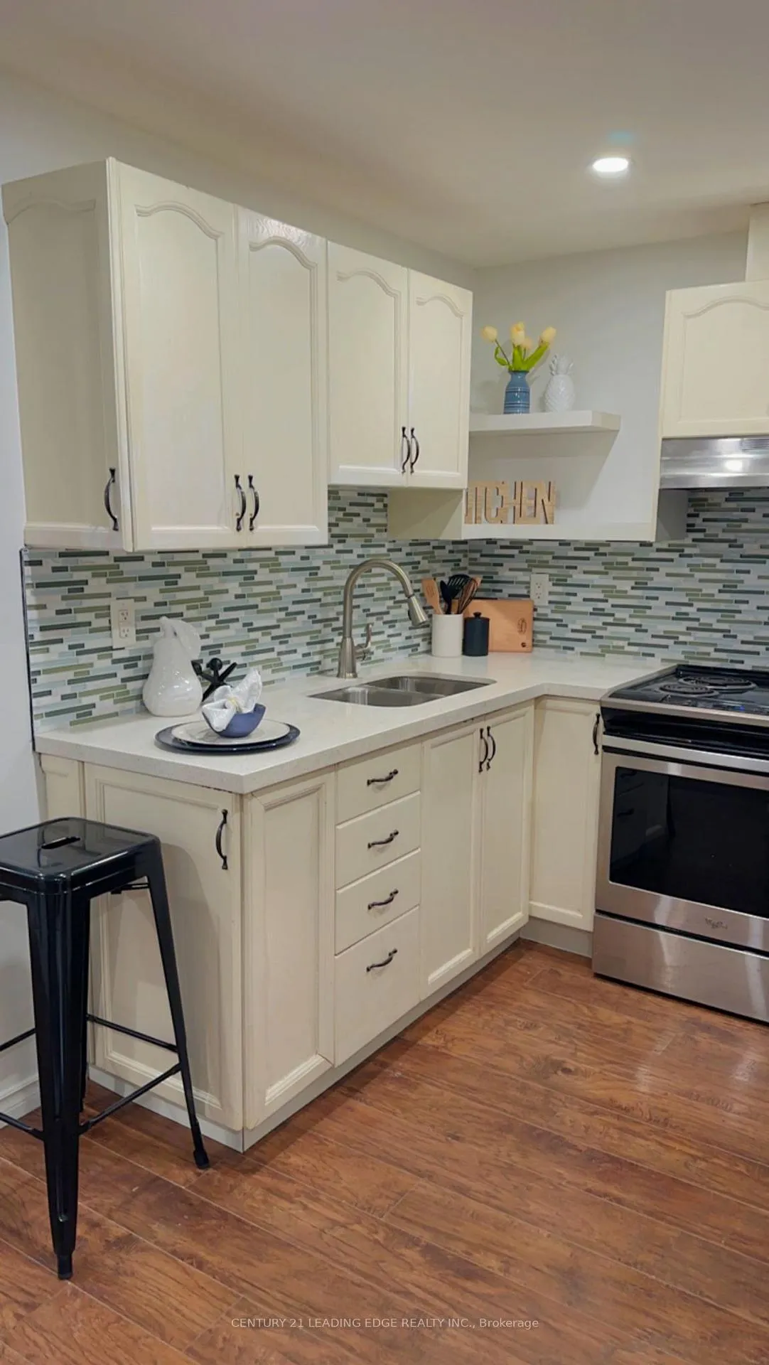 Photo 9 of Unit Bsmt, 71 Millburn Drive, Clarington, Bowmanville — HOMEH