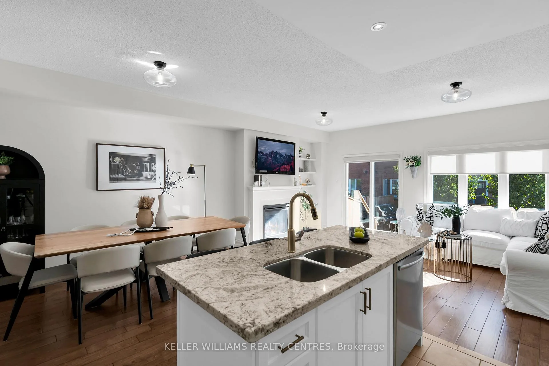 Photo 12 of 82 Scotia Road, Georgina, Sutton & Jackson's Point — HOMEH