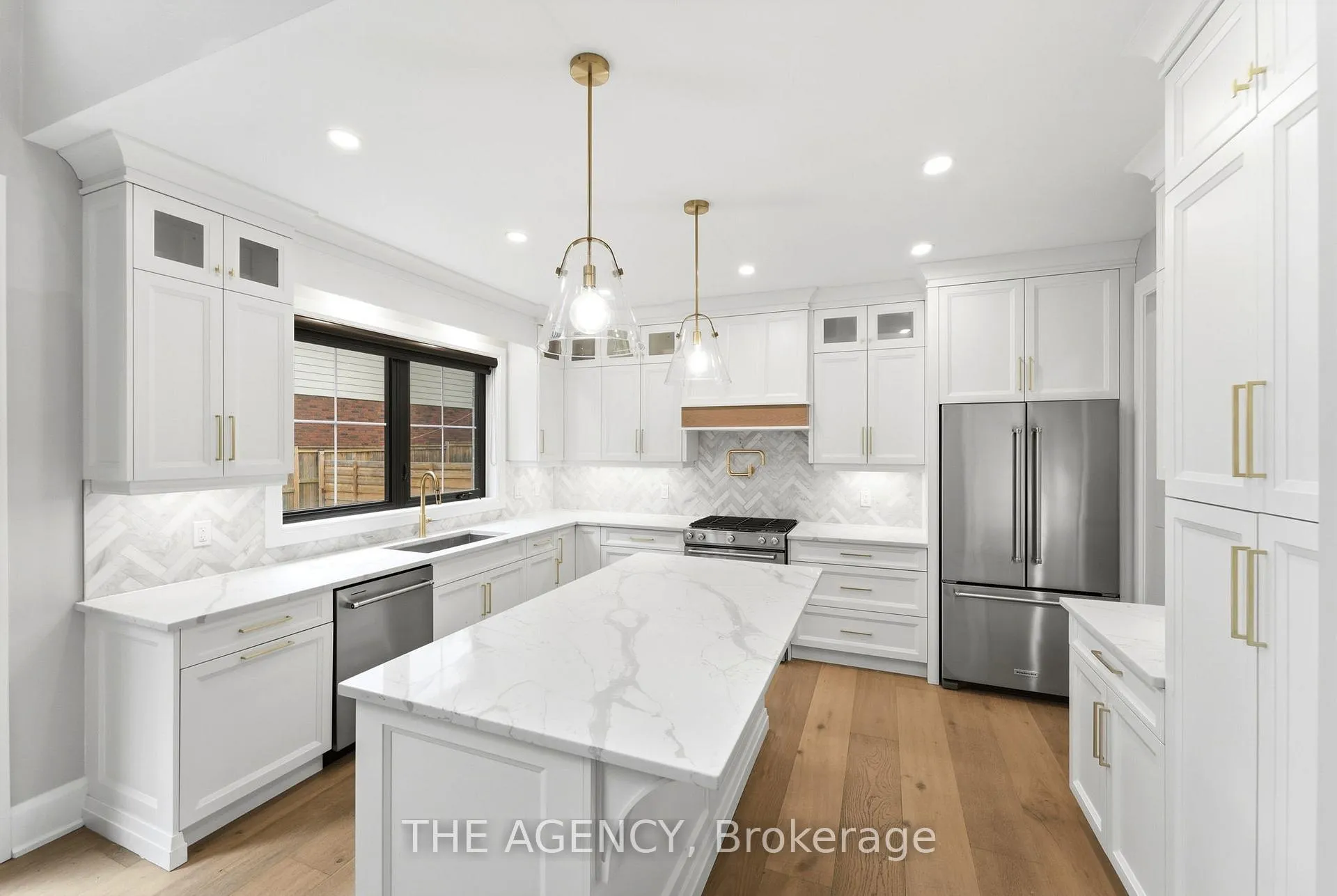 Photo 10 of 308 Appleby Line, Burlington, Shoreacres — HOMEH