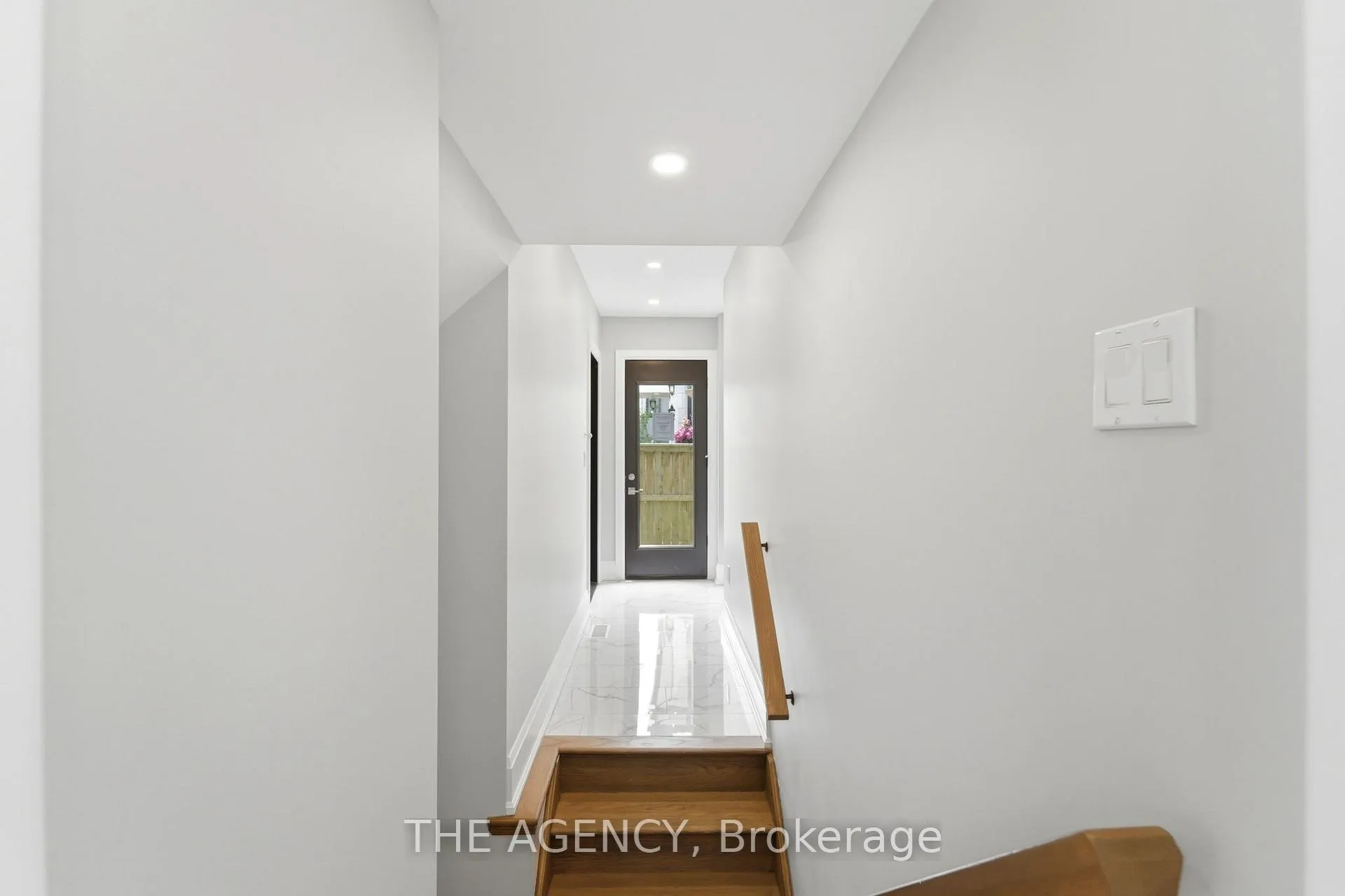 Photo 17 of 308 Appleby Line, Burlington, Shoreacres — HOMEH