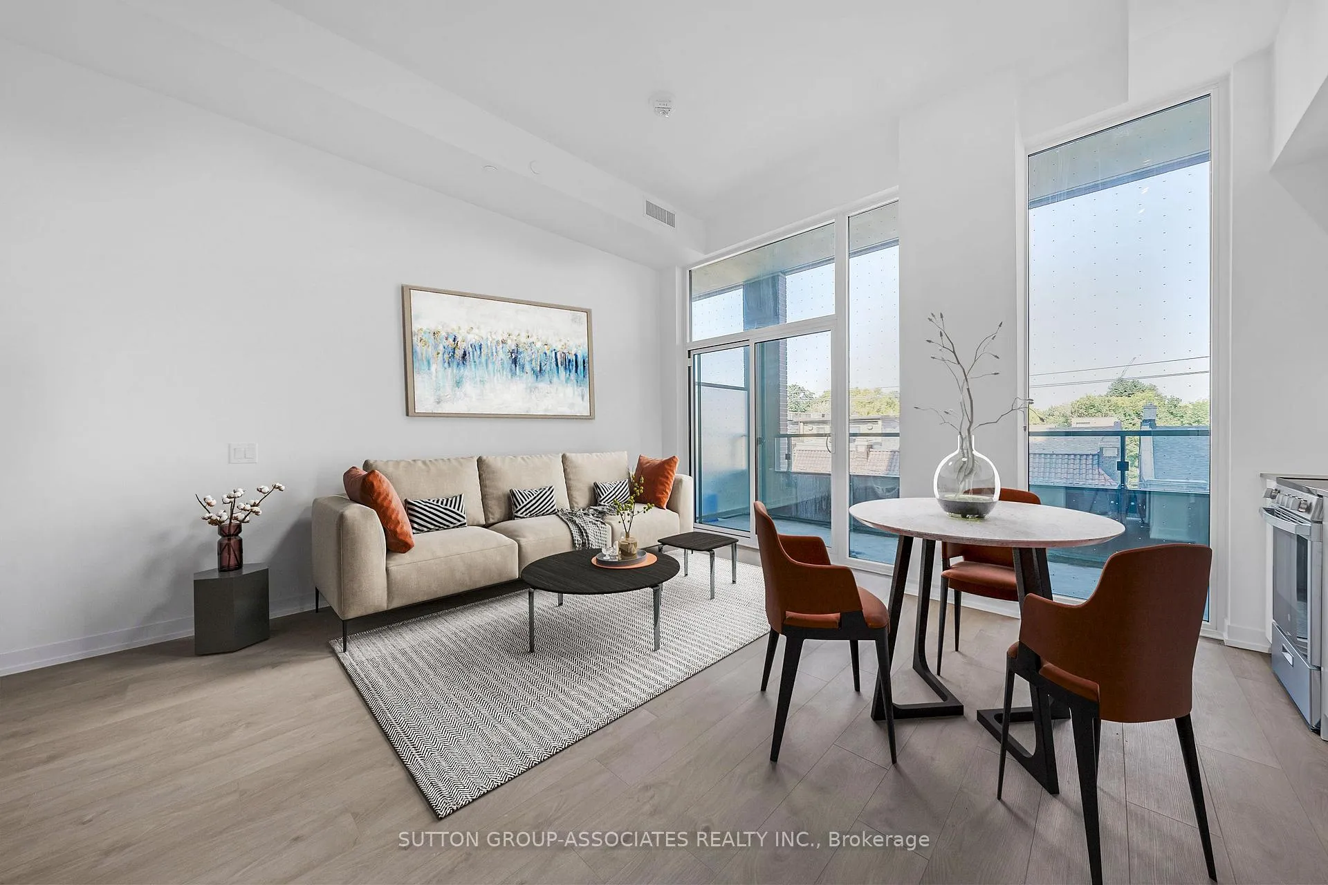 Photo 3 of Unit 213, 270 Dufferin Street, Toronto, South Parkdale — HOMEH