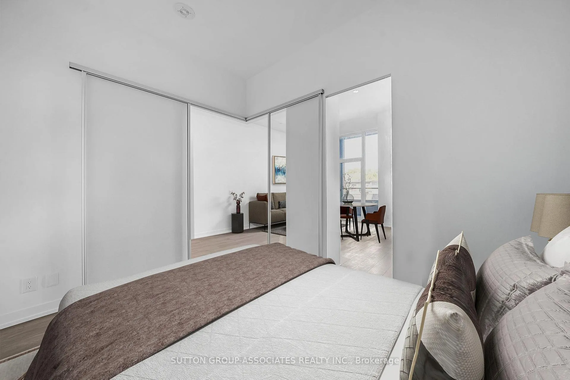 Photo 5 of Unit 213, 270 Dufferin Street, Toronto, South Parkdale — HOMEH