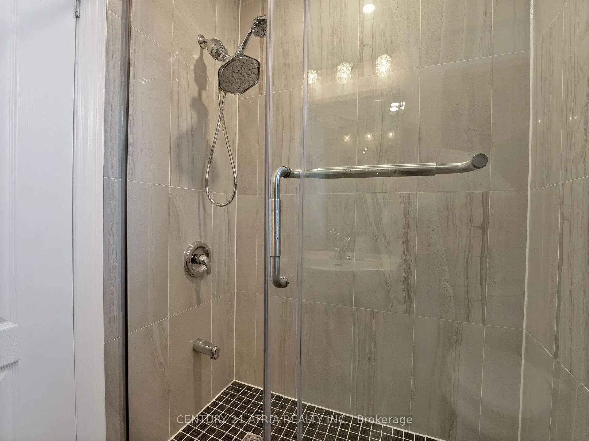 Photo 11 of 21 Cavehill Crescent, Scarborough, Wexford-Maryvale — HOMEH