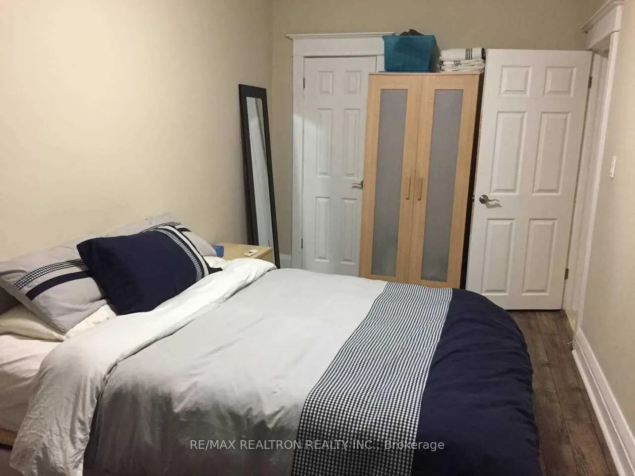 Photo 3 of Unit 2nd Flr, 2547 Yonge Street, Toronto, Mount Pleasant West — HOMEH