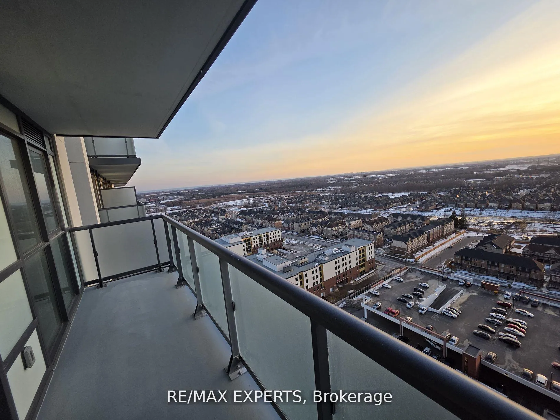 Photo 12 of Unit 2414, 2545 Simcoe Street N, Oshawa, Windfields — HOMEH
