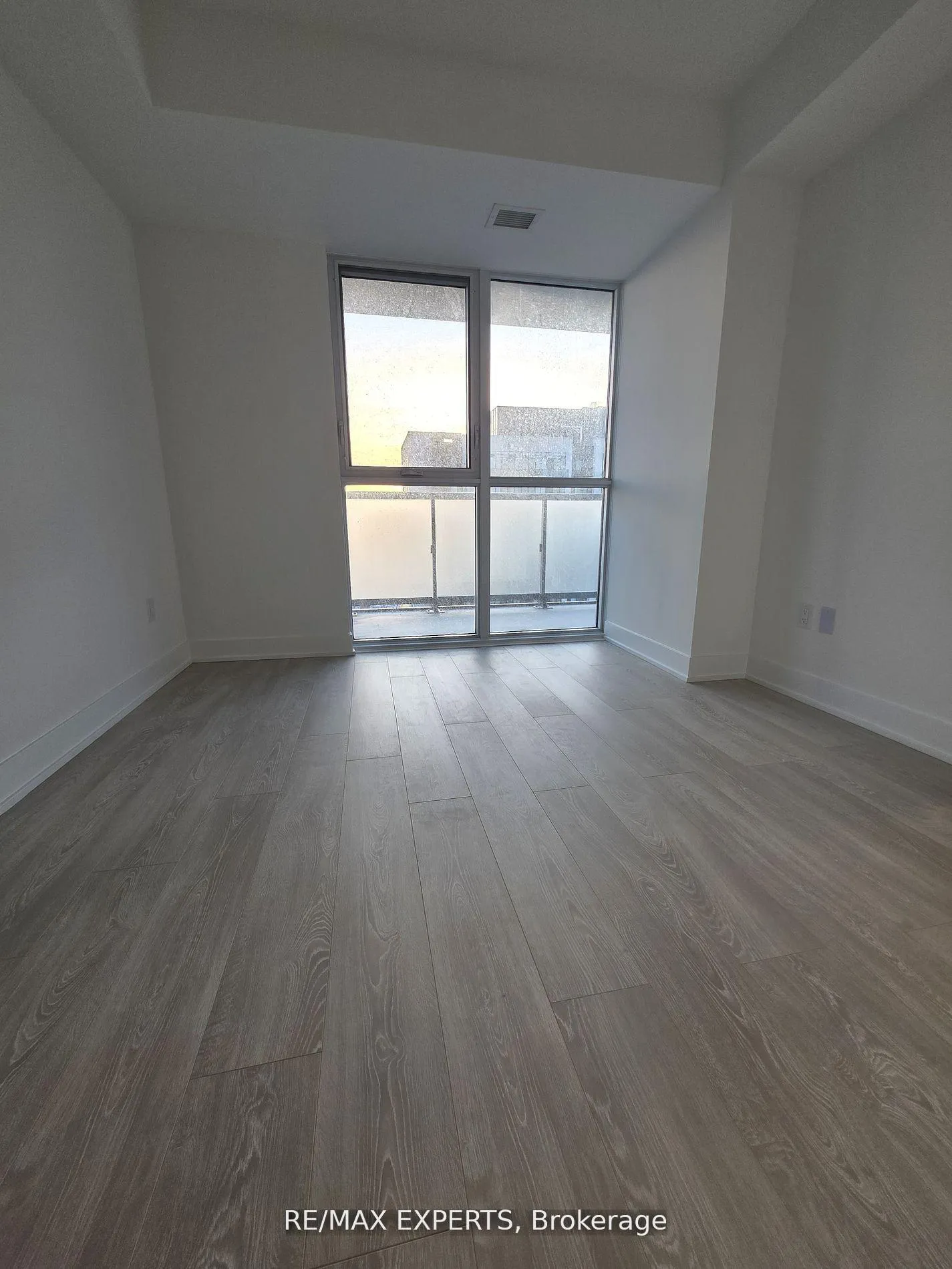 Photo 16 of Unit 2414, 2545 Simcoe Street N, Oshawa, Windfields — HOMEH