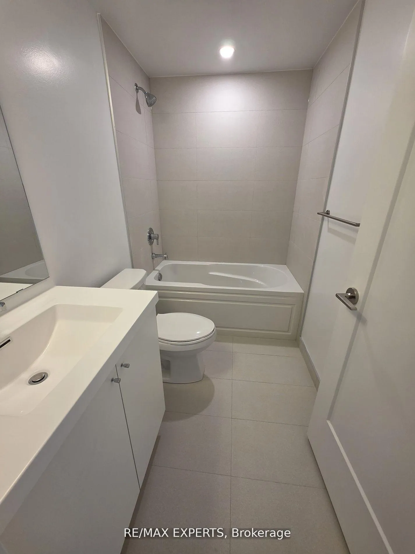 Photo 19 of Unit 2414, 2545 Simcoe Street N, Oshawa, Windfields — HOMEH